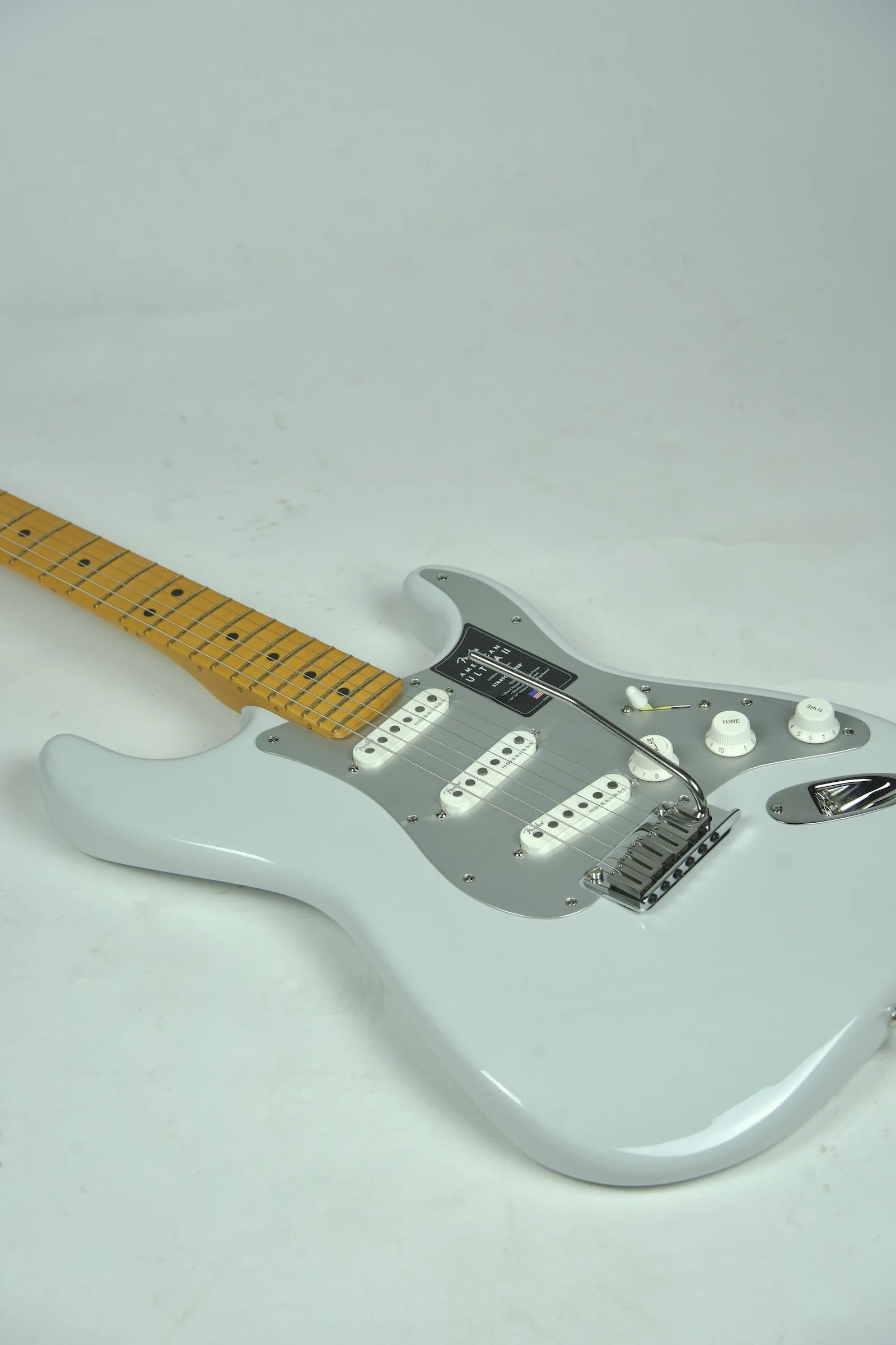 Fender American Ultra II Stratocaster Electric Guitar - Avalanche17.jpeg (Copy)