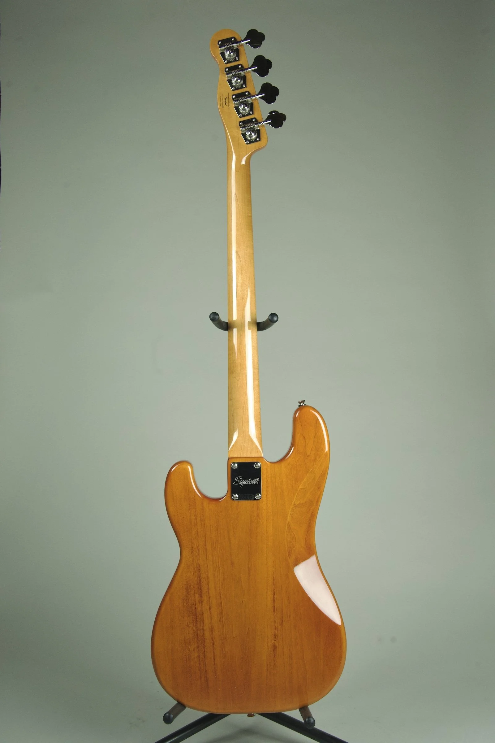 Squier Classic Vibe Telecaster Bass Guitar8.jpeg