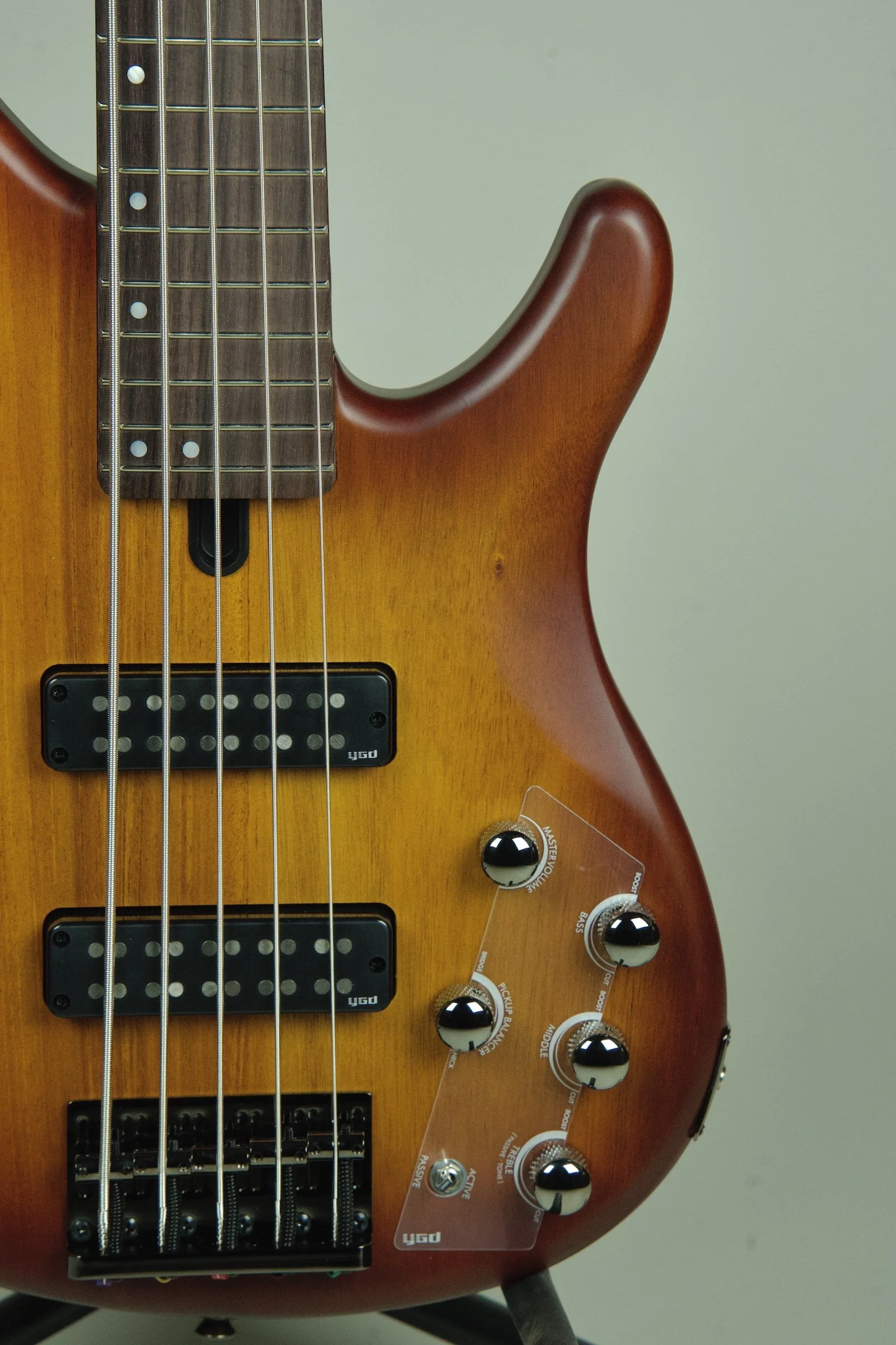 Yamaha TRBX505 5-string Bass Guitar - Brick Burst5.jpeg