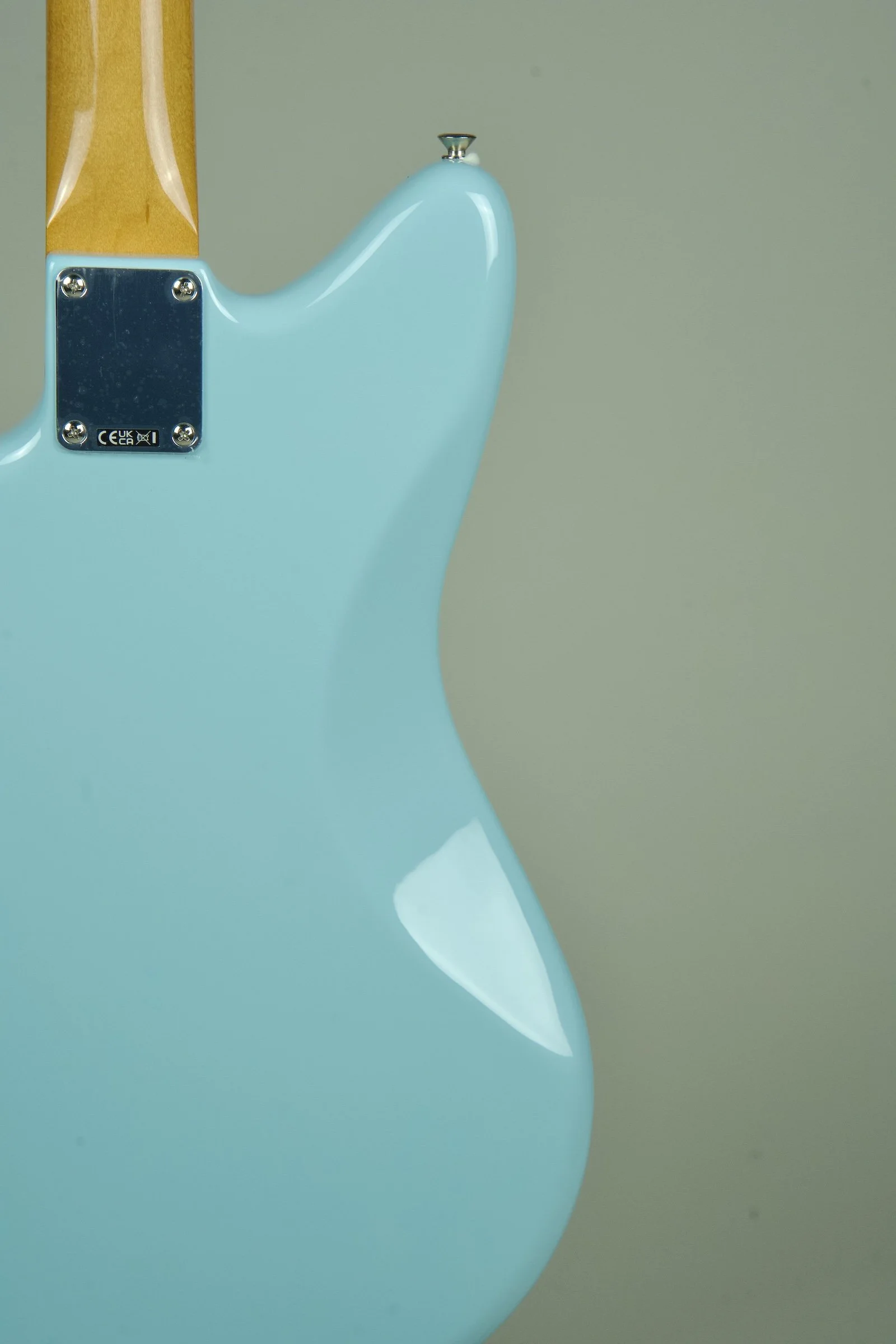 Fender Vintera III Mid '60s Jazzmaster Electric Guitar - Sonic Blue13.jpeg