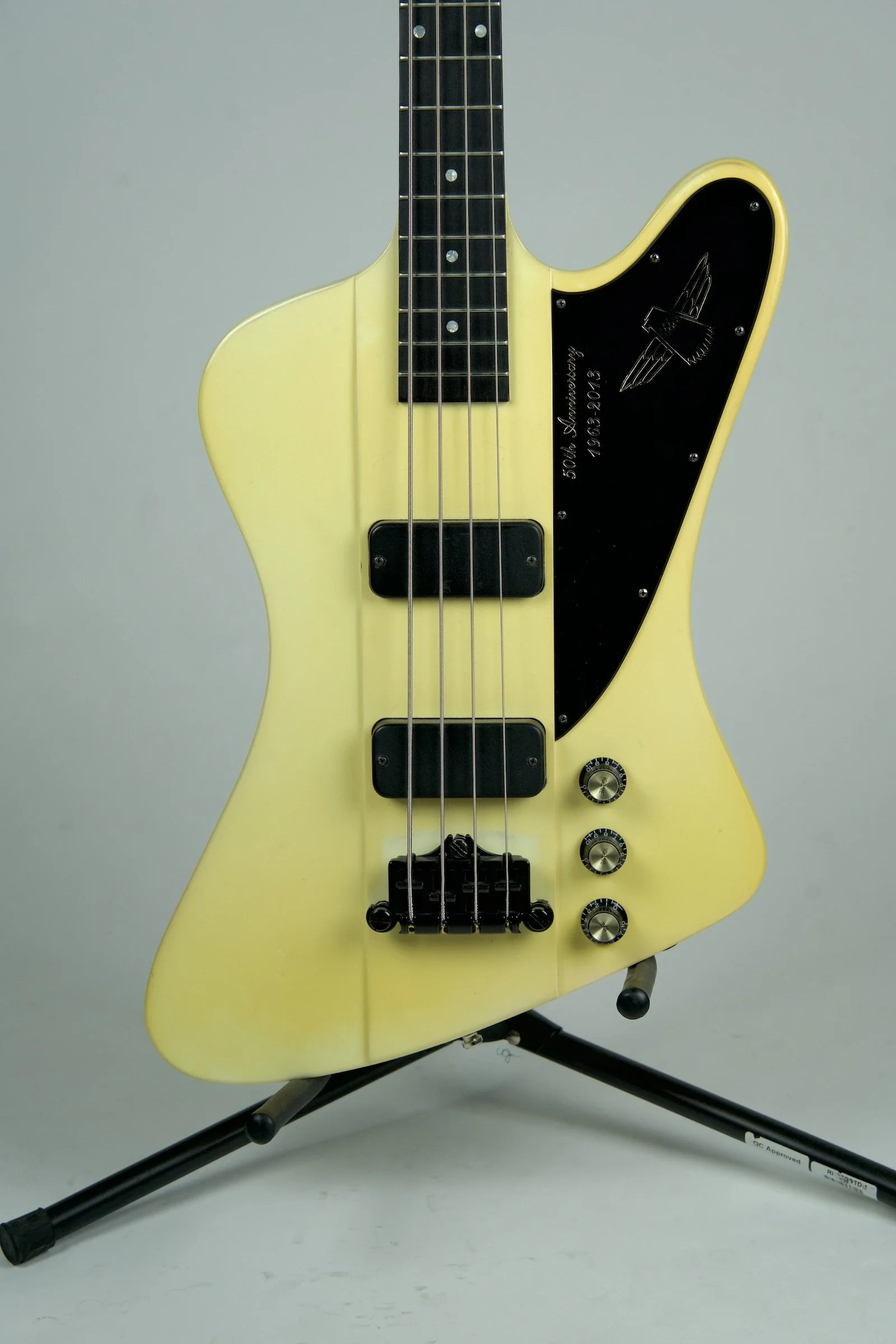 Used 2005 Gibson Thunderbird IV Bass Guitar - Olympic White