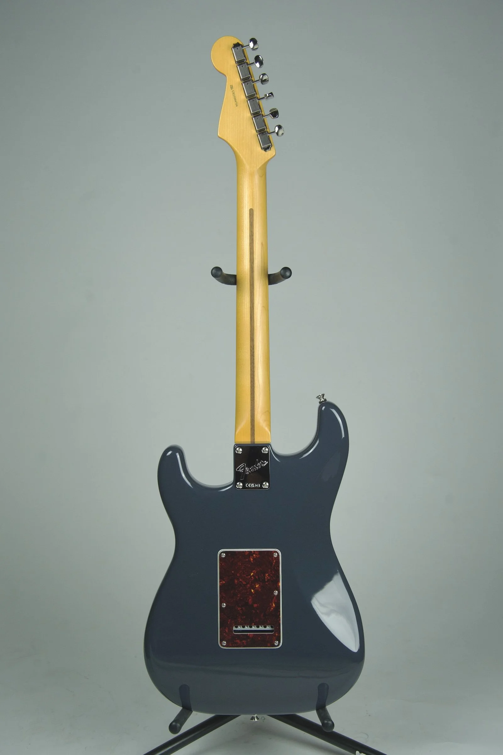 Fender American Professional Classic Stratocaster Electric Guitar - Faded Black7.jpeg