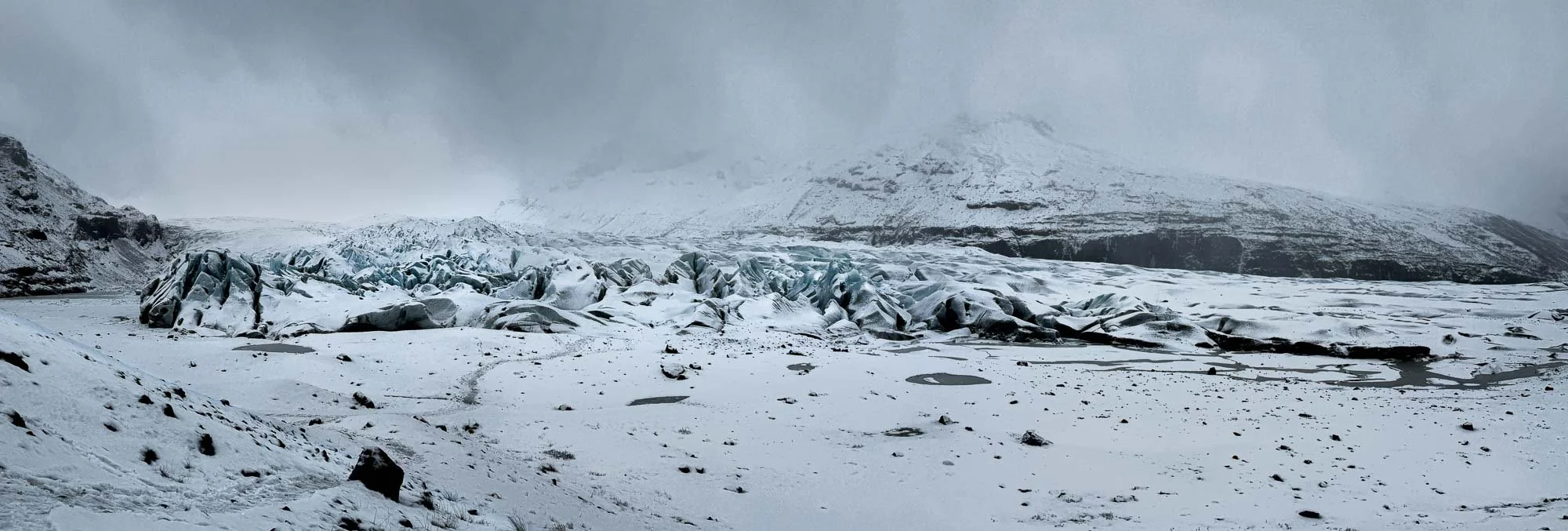  The front edge of Skaftafell Glacier. 