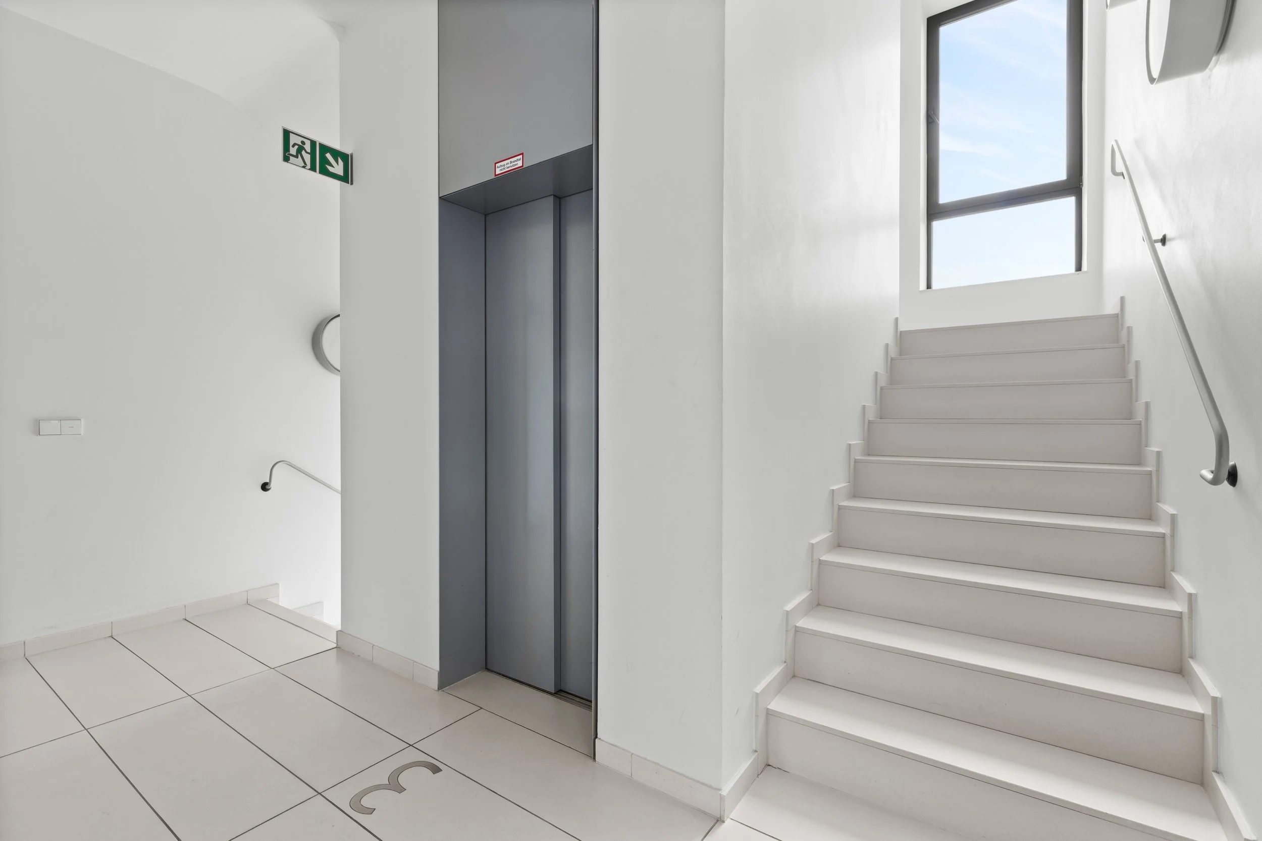 1_Treppenhaus.JPG