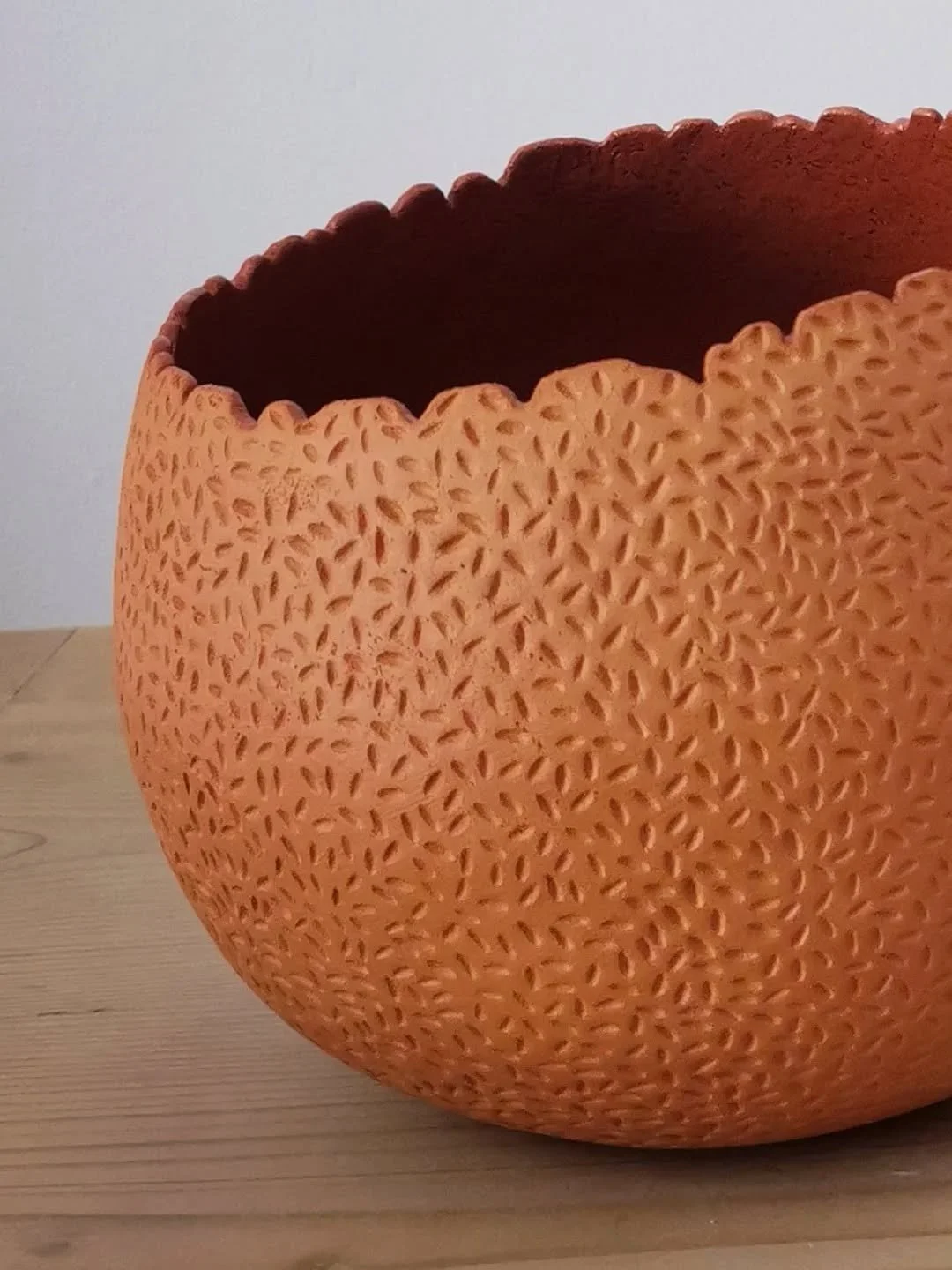 Orme di sassolino

#ritmoceramics #vasedesign #ceramicstudio #interiordesign #clayart #loveceramic #contemporaryceramics #homedecor #handmadeceramic #homedecoration #interiordecor #ceramicacontemporanea
