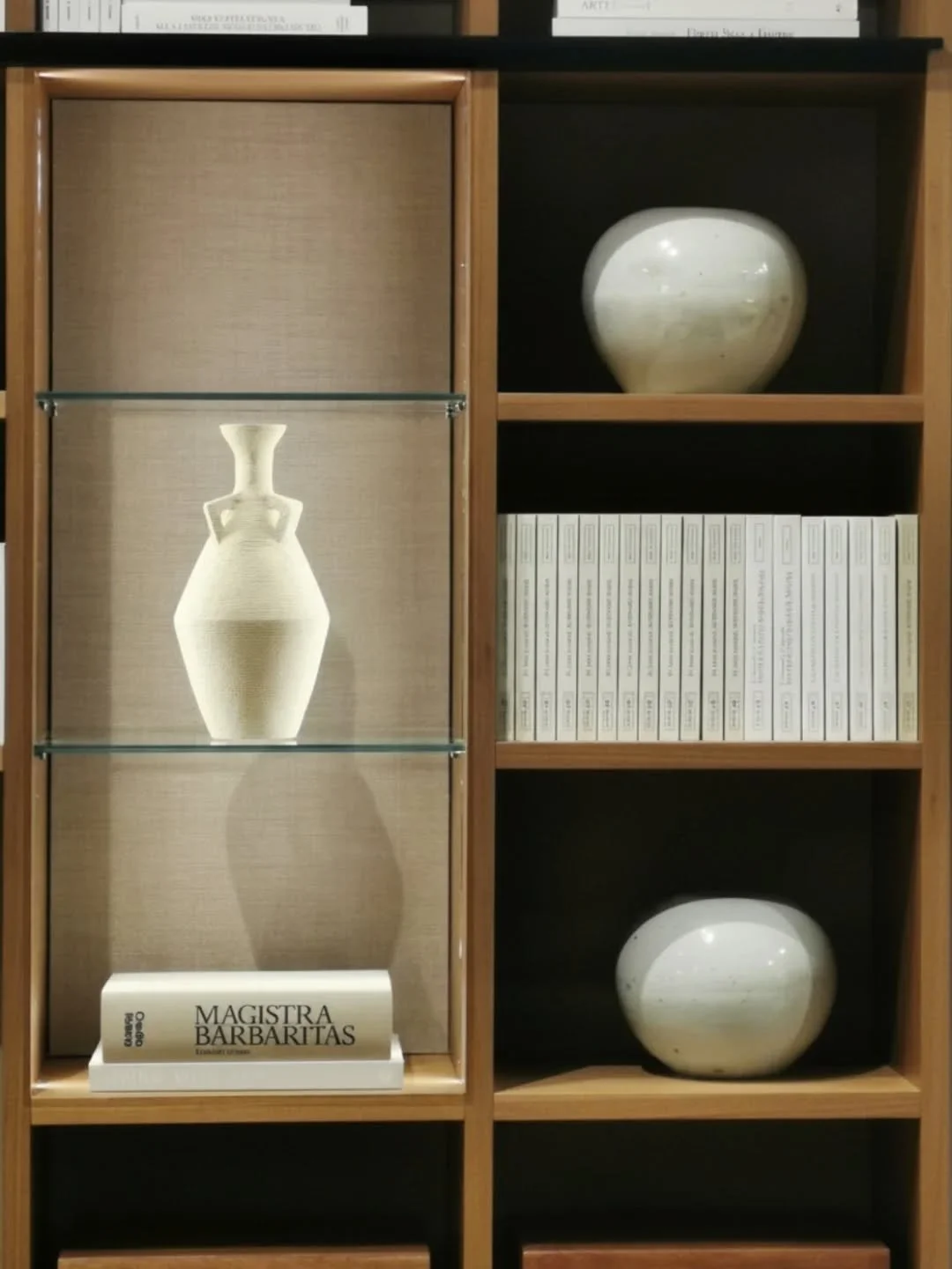 Collezione GEOMETRIE
#ritmoceramics #vasedesign #ceramicstudio #interiordesign #ceramicacontemporanea