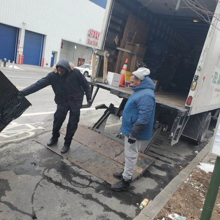 From Bushwick to Bay Ridge, we know Brooklyn best! 🌉🍎

Need a moving company that understands NYC streets? NYC Brooklyn Movers LLC is your local expert. We navigate the traffic and tight corners so your belongings arrive safe and sound.

📍 Serving