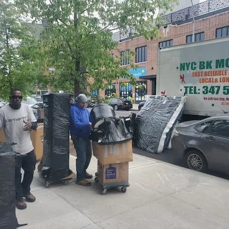 Need Clinton Hill movers you can trust from quote to final placement? 📦🚚

Clinton Hill movers at NYC Brooklyn movers LLC provide organized moving support with transparent flat-rate pricing and no hidden fees.

They also bring strong customer trust,