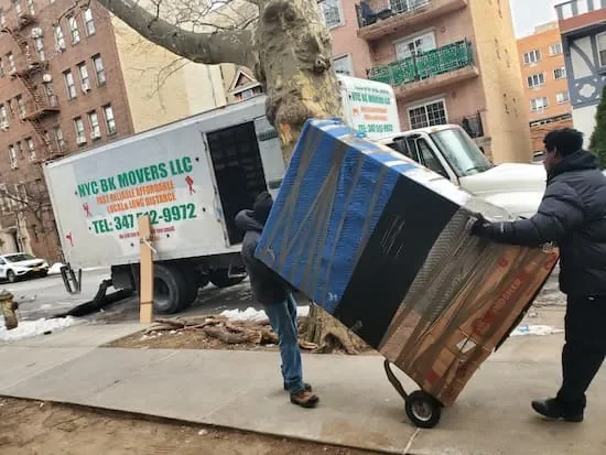 Advantages of Brooklyn Movers