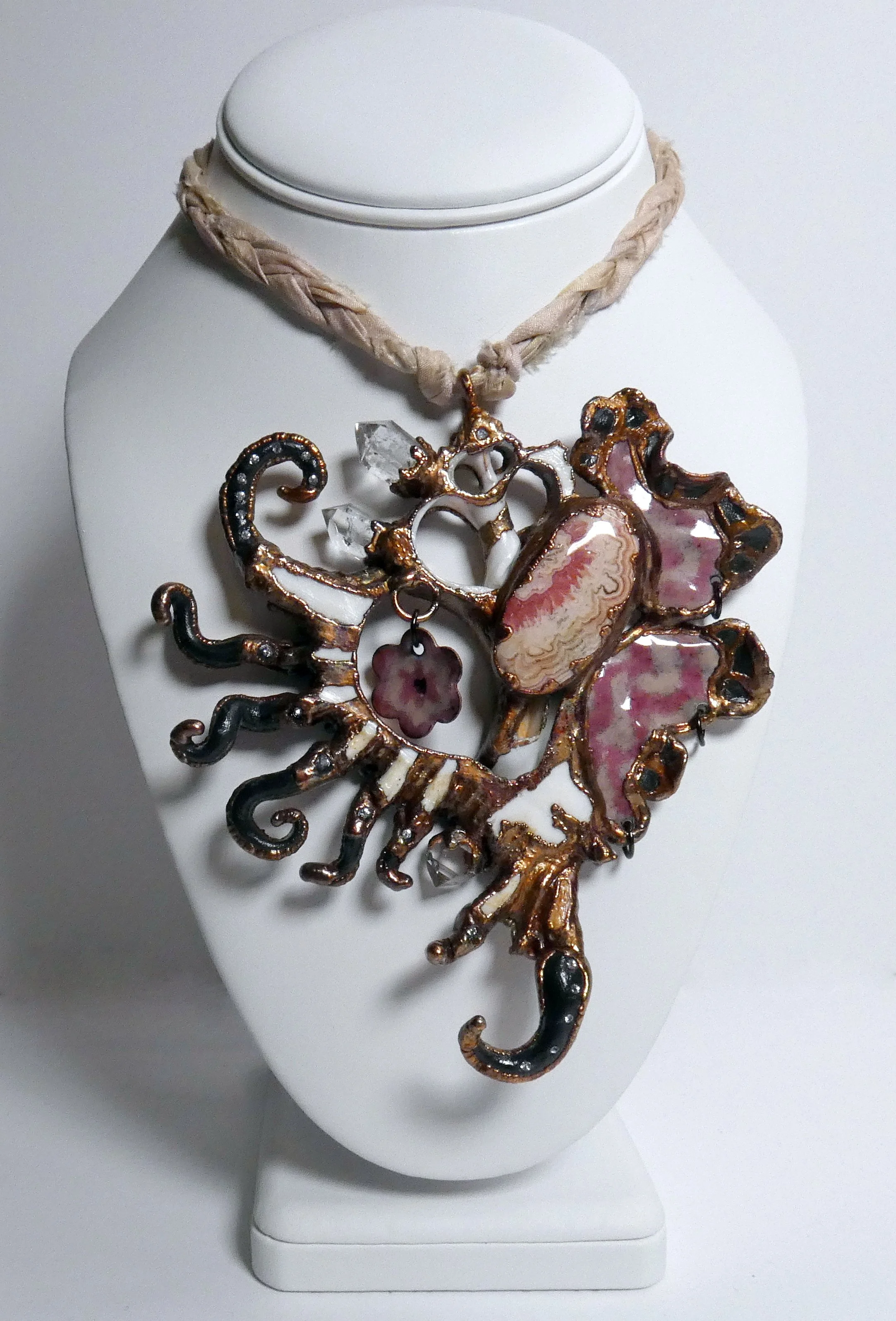 Anderson - Symbiont 021 Bust.JPG