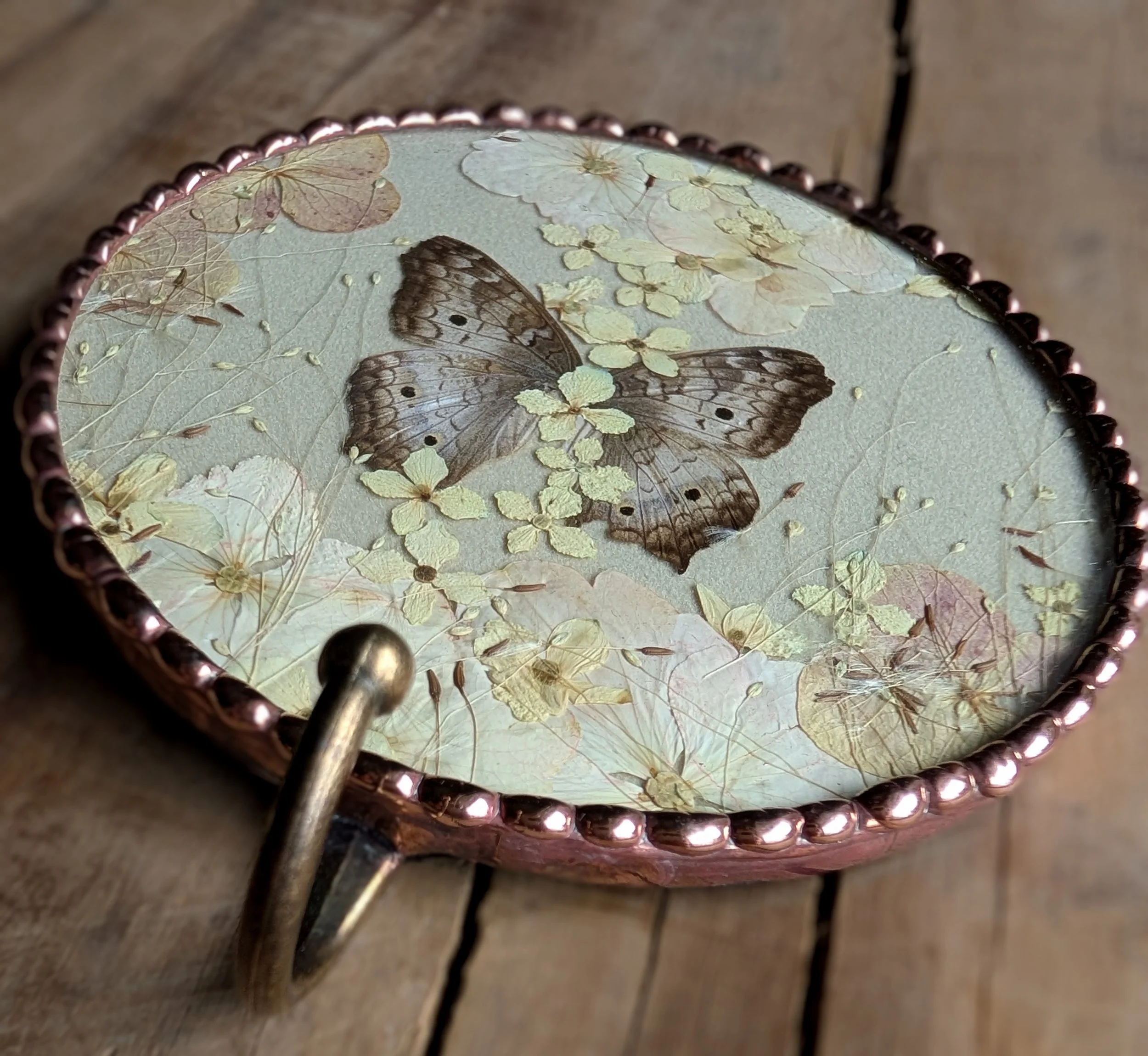 Glass Necklace Hanger - Fiery Skipper and Hydrangea