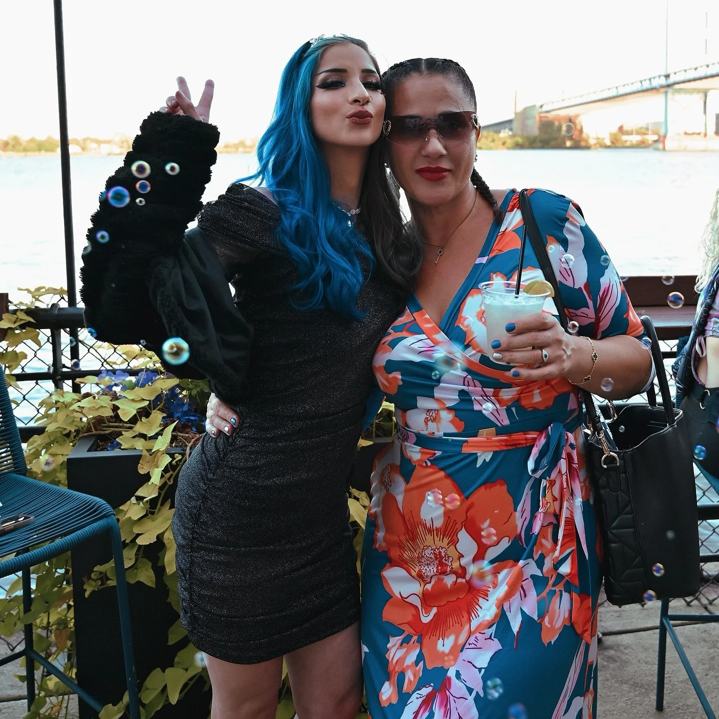 What are YOU wearing to #FallFrequencies⁉️🍁 Here's some #throwback inspiration for the vision board, we can't wait to strut our favorite fall looks with you at @winstononthewater, September 26th! 🔊🍂 Tickets/info, 🔗 in bio!
.
.
.
#maxstar #maxstar