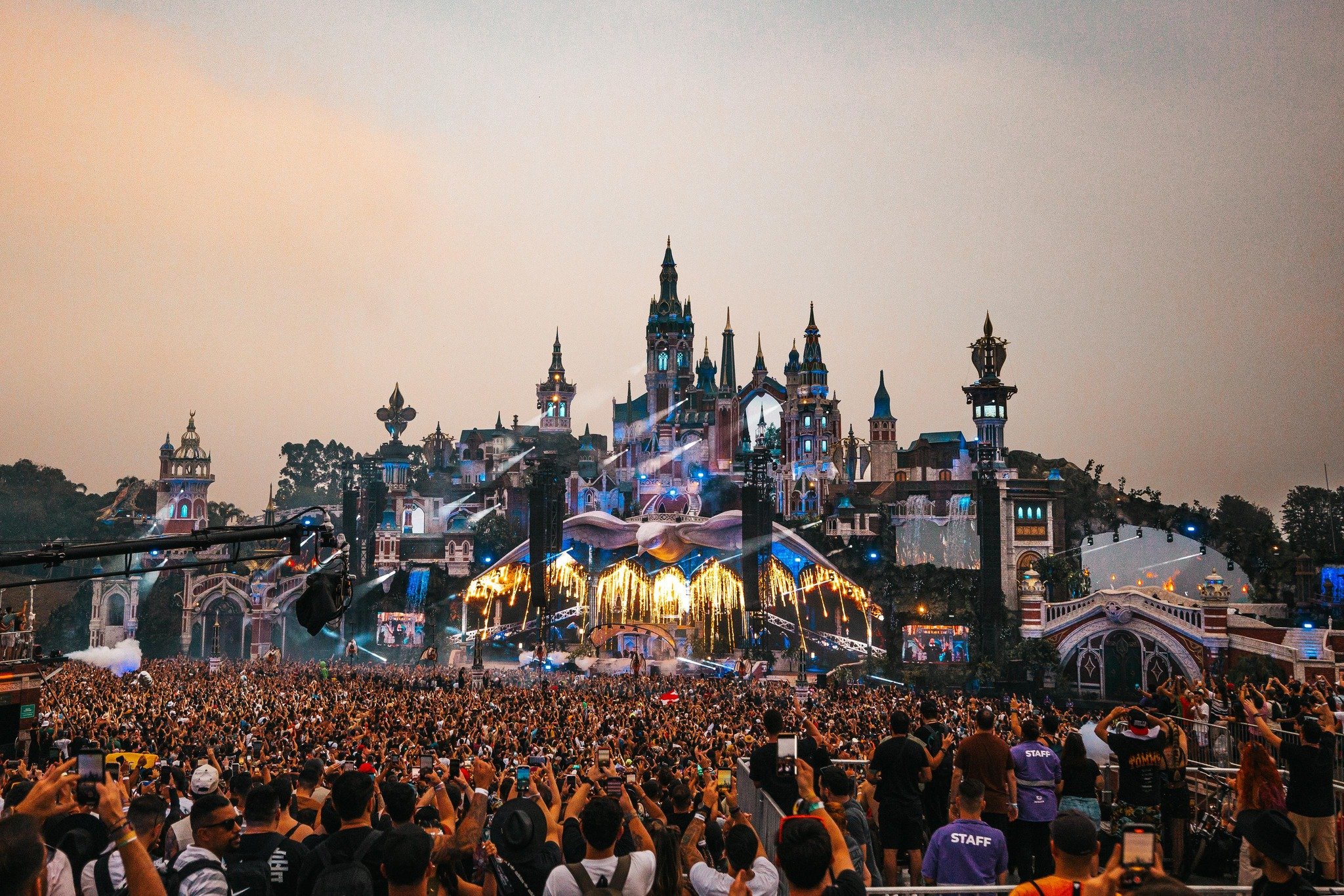 tomorrowland2024.jpg