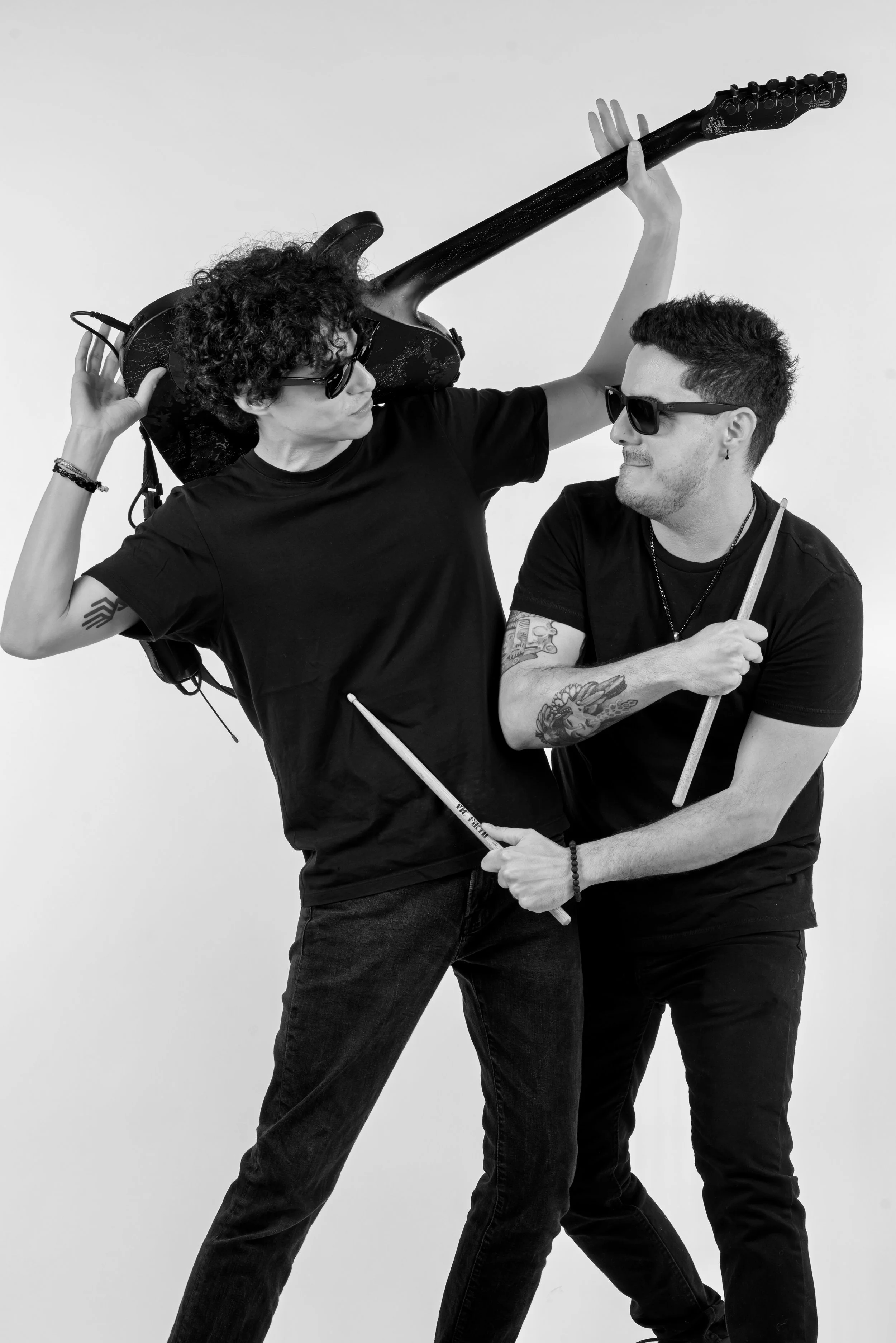 Neon Deluz presenta su nuevo sello discográfico Deluzian Recordings con el lanzamiento de “Sweet Arrival”