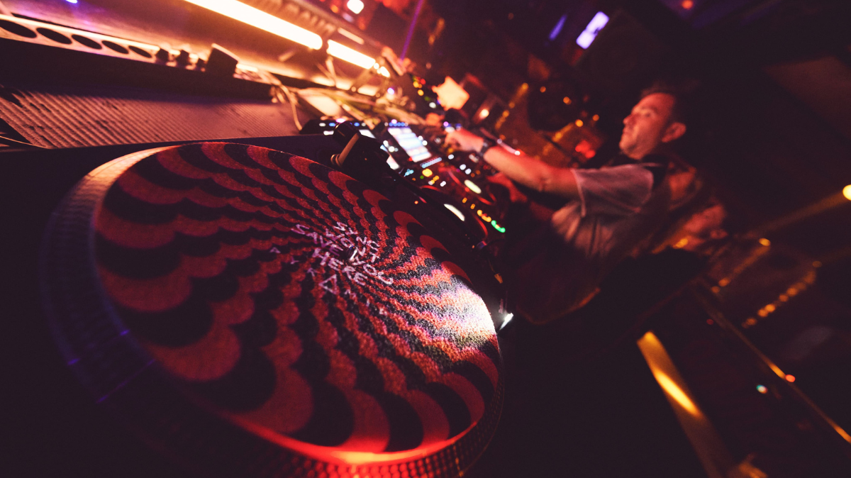 Tornamesas en Pyramid IBIZA