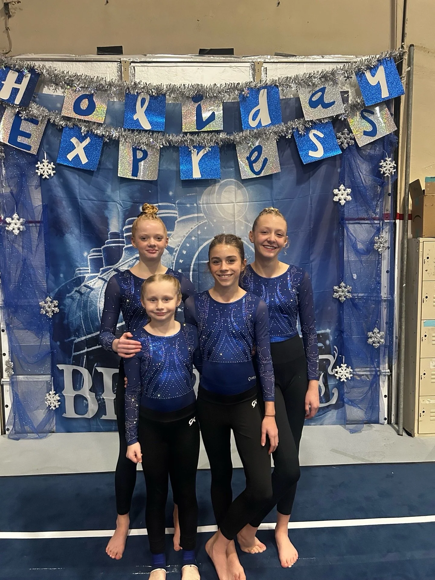 A weekend full of wins at Holiday Express! 🥇🎄☃️

From personal bests and podium finishes to all-around medals, new state-qualifying scores, and even a Judges Award for Xcel Silver athlete Kinley, our Bronze, Silver, Gold, and Platinum gymnasts brou