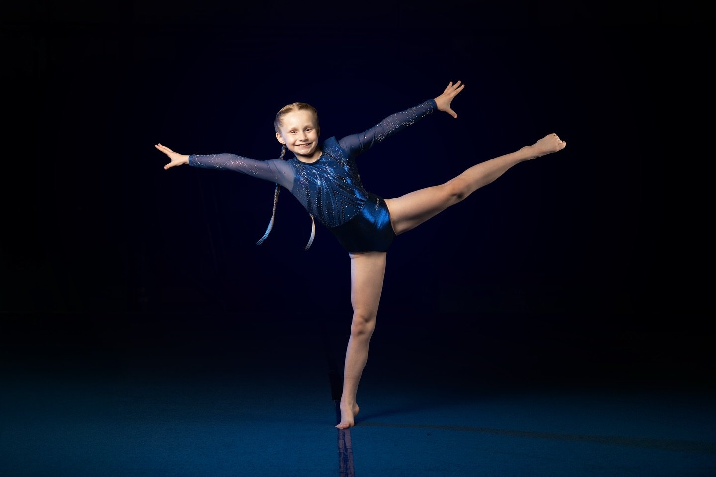 ✨ Feature Friday ✨

Meet Zayleigh, an Xcel Gold athlete who&rsquo;s been flipping at Klahhane for almost 4 years and is in her third year on team! 

A recent practice highlight for Zayleigh has been hitting her bar connection, and at her most recent 