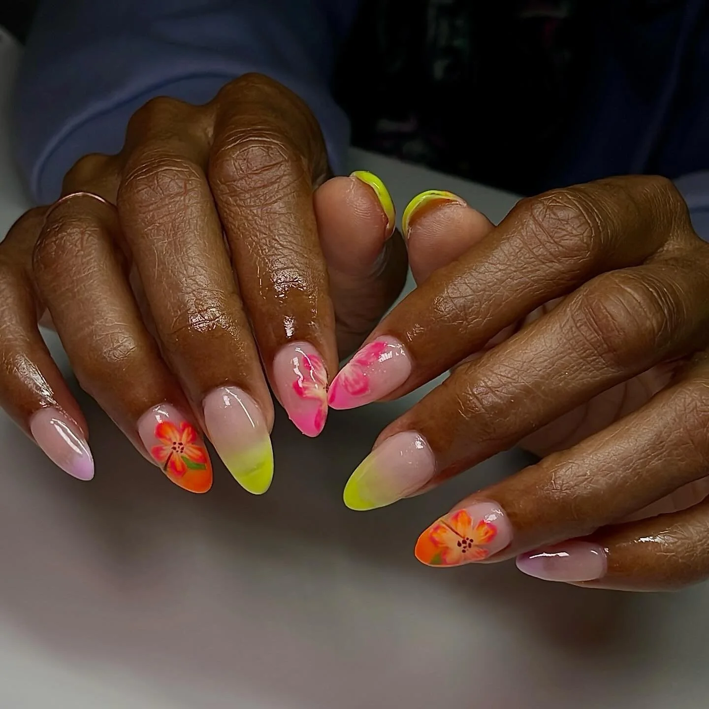 🌺🌺🌺
&mdash;
structure manicure;
ever want to grow out your natural nails without chipping or breaking your nails? structure manicure adds a layer of hard gel &amp; provides extra strength to your natural nails! add a design on top and that&rsquo;s