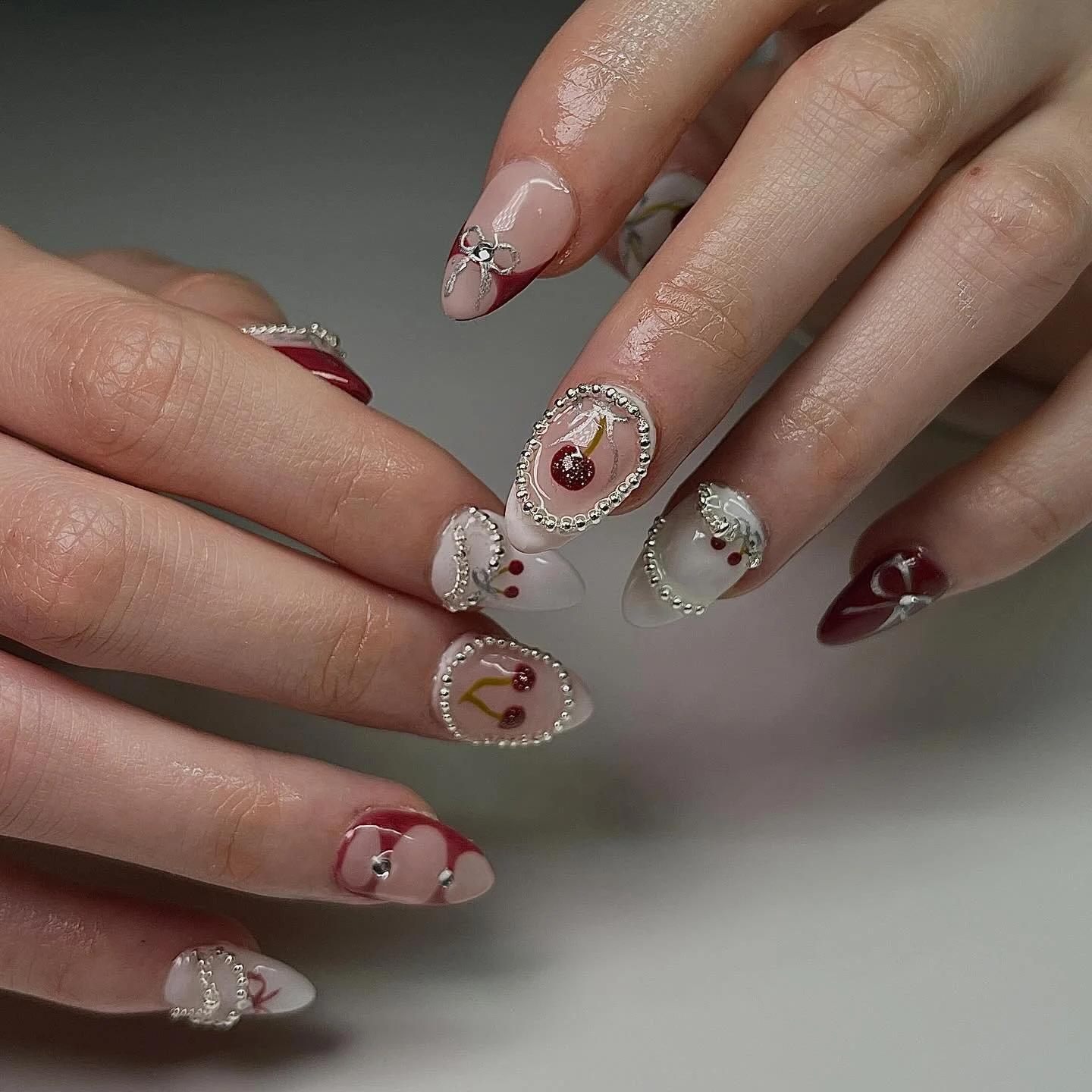 sweet like candy 🍒🍭 
&mdash;&mdash;
 i.b. @arisacheu 
products:
@bluesky.nail.artist @bluesky_global red &amp; white gels
@apresnailofficial gel x short almond
@mongupnails u gel 
@yogurtnail.usa base nude gel

#gelx #almondshort #gelmanicure #begi