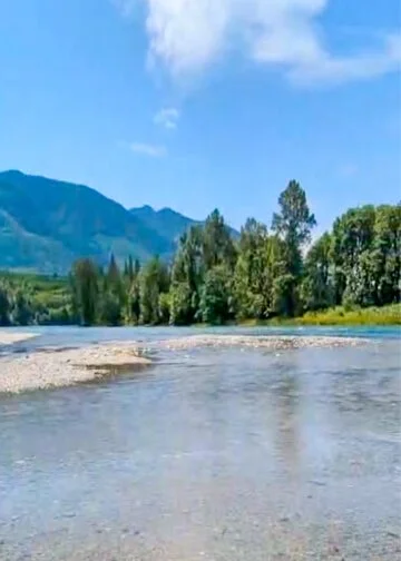 RV spot Rental near Lake Twenty Two in Concrete, WA.