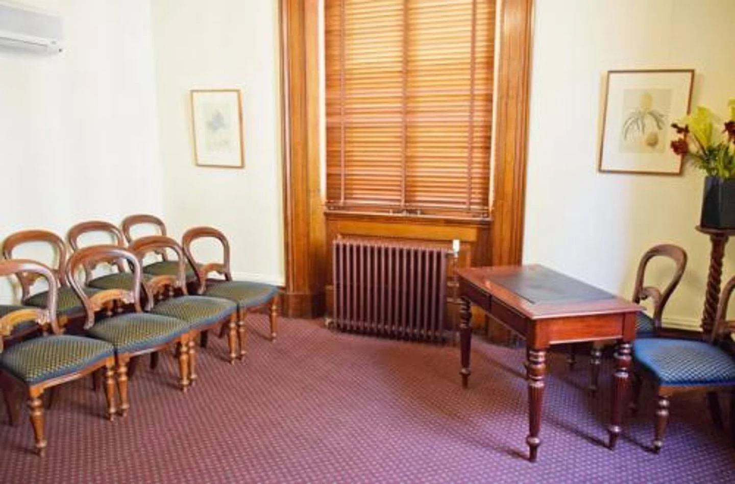 Thomas_Hyde_room.jpg