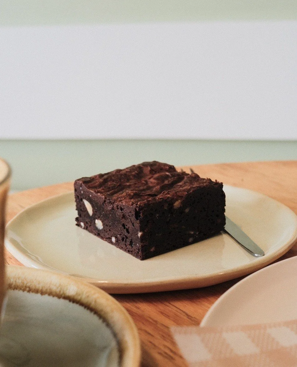 We've been quietly perfecting the art of brownie making for some time. We think we finally nailed it. You be the judge though 🍫

choc, hazelnut &amp; wattlseed brownie (that's also gluten free!)

Always available on our counter here 🌿

@visitwaggaw