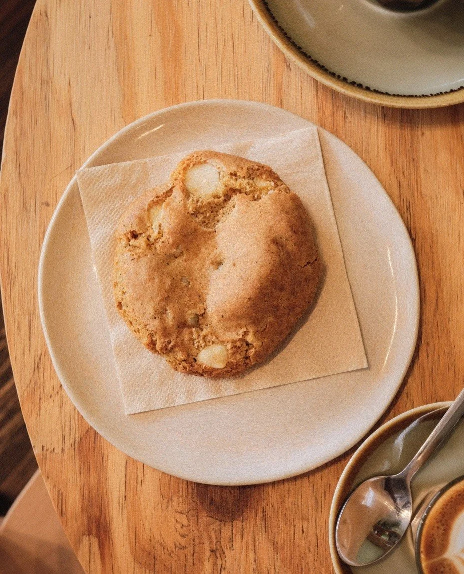 Have you tried our house made freshly baked gluten free cookies yet?!

If not, you're missing out. Especially our current one. It's white chocolate, macadamia &amp; lemon myrtle. A straight up classic with a native Australian twist.

Crunchy on the o