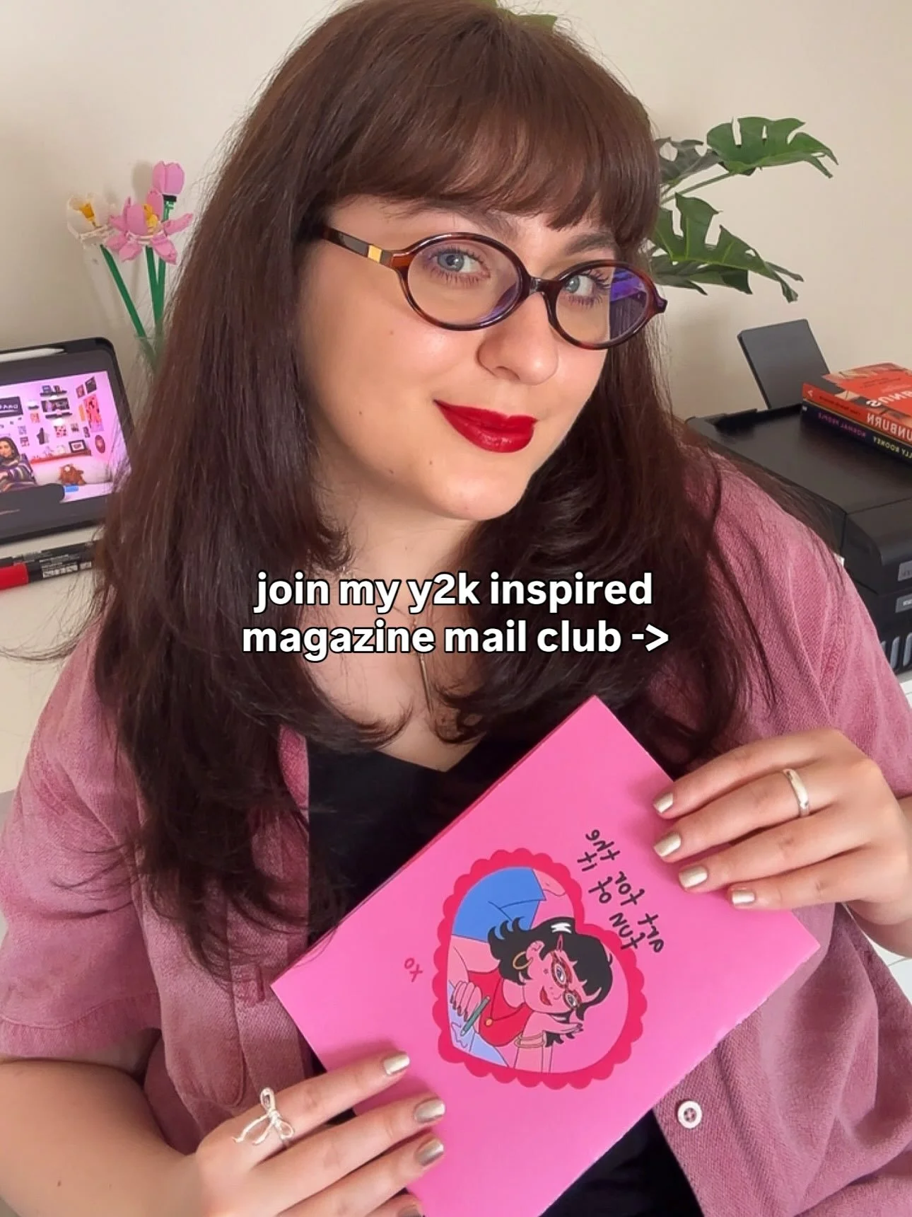 &lsquo;Girlfringe Magazine&rsquo; finally has a subscription version &amp; I couldn&rsquo;t be more excited for it!!! Each month you&rsquo;ll get the newest volume of my magazine series two weeks before the official release, an exclusive A5 print I c