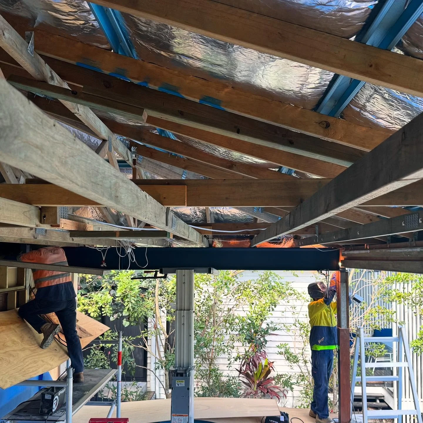 Structural steel set and locked in. Progress you can see at our Bardon renovation project!

#brisbaneconstruction #bilbyconstructions #builtbetterwithbilby