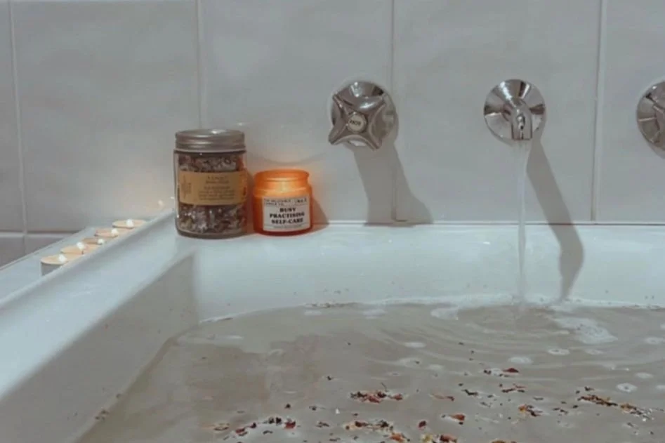 Magnesium Bath Salts, Relaxation, and Naturopathic Principles for a Sustainable Healthy Life 