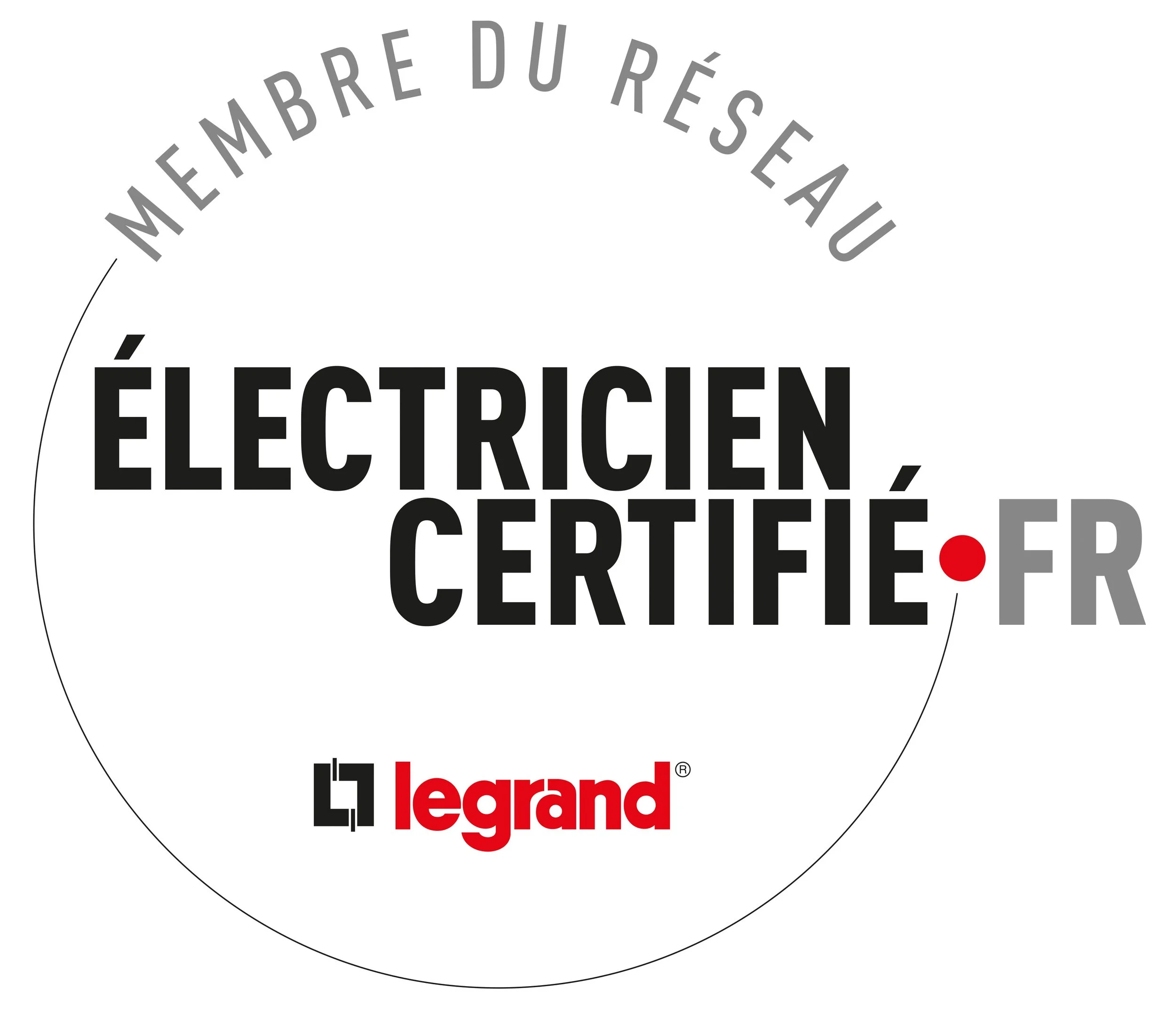 Logo certifié de Legrand avec le texte en français 'Mémoire du réseau au' et en anglais 'ELECTRICEN, CERTIFIED FOR'.