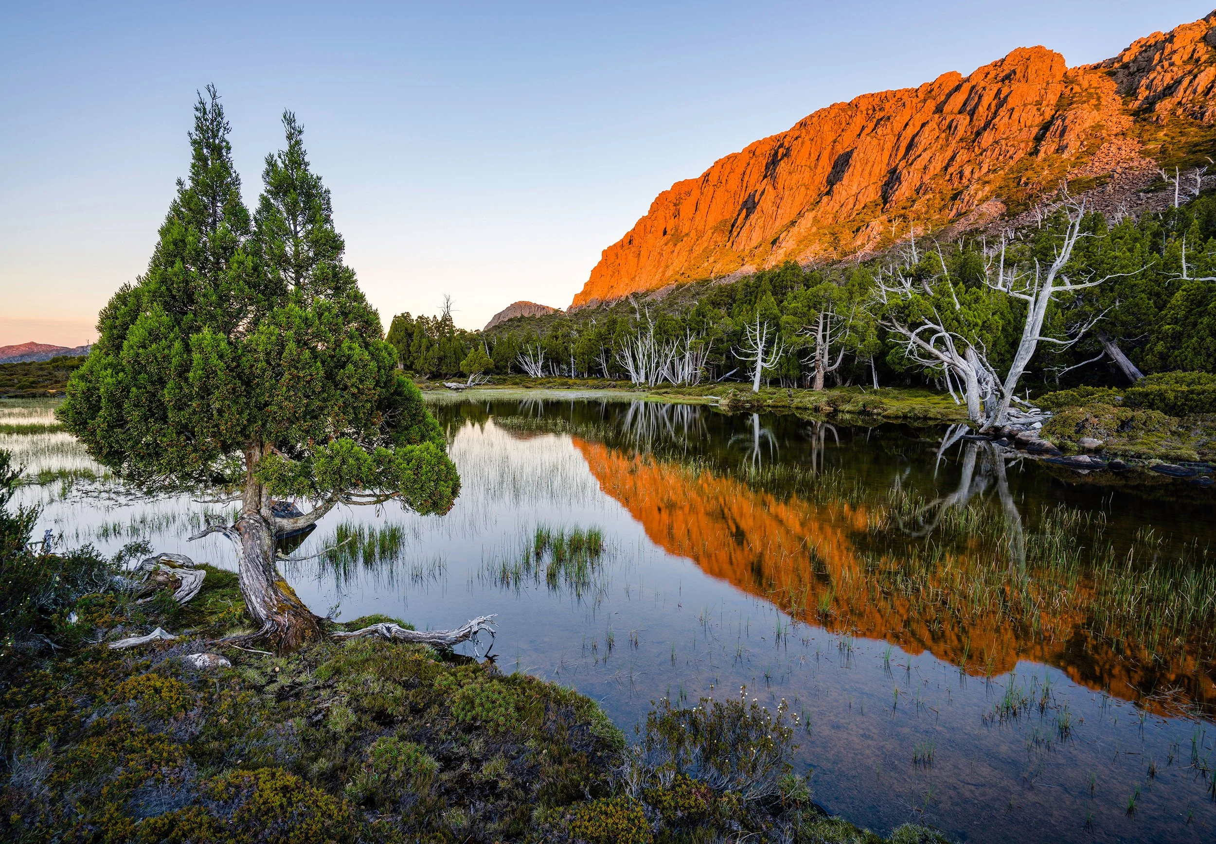 Photo of tarn and mountain in the Walls of Jerusalem National Park