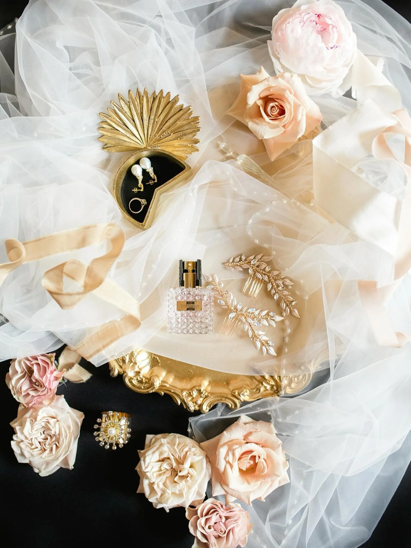 Our ANTI TREND trend // Is anyone else&rsquo;s feed full of nothing but wedding blogs and influencers announcing their predictions for 2026 wedding trends, or just mine 🙈? I admit that these tend to leave me cold for 2 reasons:
.
Firstly, very littl
