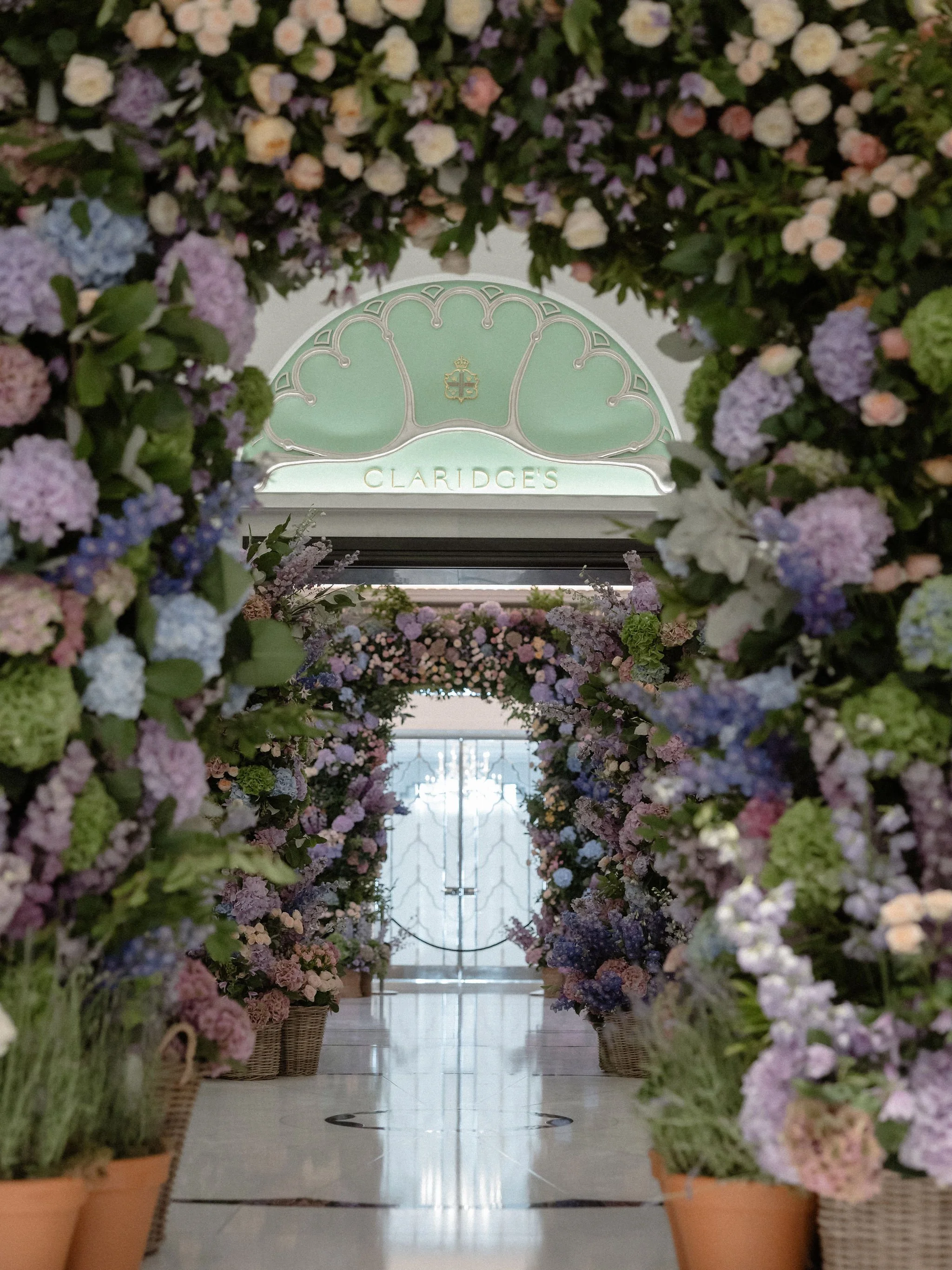 DanielColvinPhotography_Engage25London_OpeningSessionDecor_0046.jpg