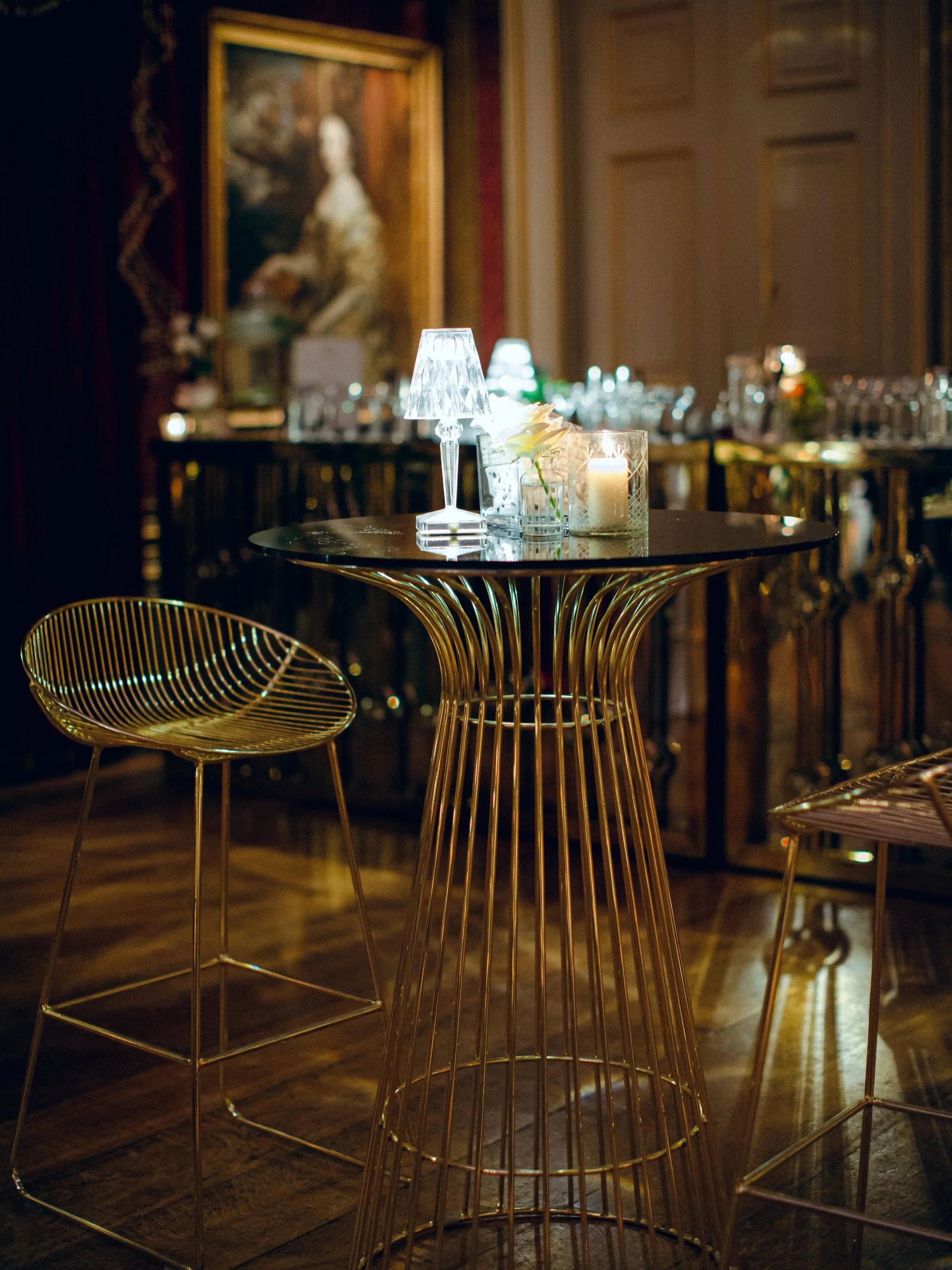 STATELY HOME OR 5* HOTEL? 
.
One of the questions I&rsquo;m most often asked by newly engaged couples is whether a stately home or a five star hotel makes the &lsquo;better&rsquo; wedding venue. The truth is, neither is &lsquo;better&rsquo; - we ador
