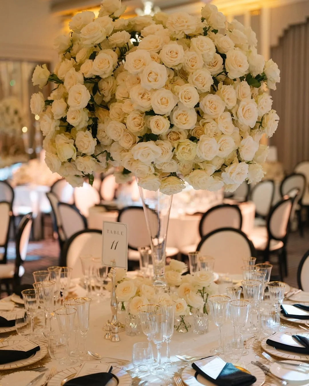 PART II: DINNER // From the outset, I absolutely adored C&amp;J&rsquo;s brief for their milestone 10th wedding anniversary celebrations: a palette of ivory and gold with black accents, an emphasis on generous and thoughtful hospitality, a desire for 