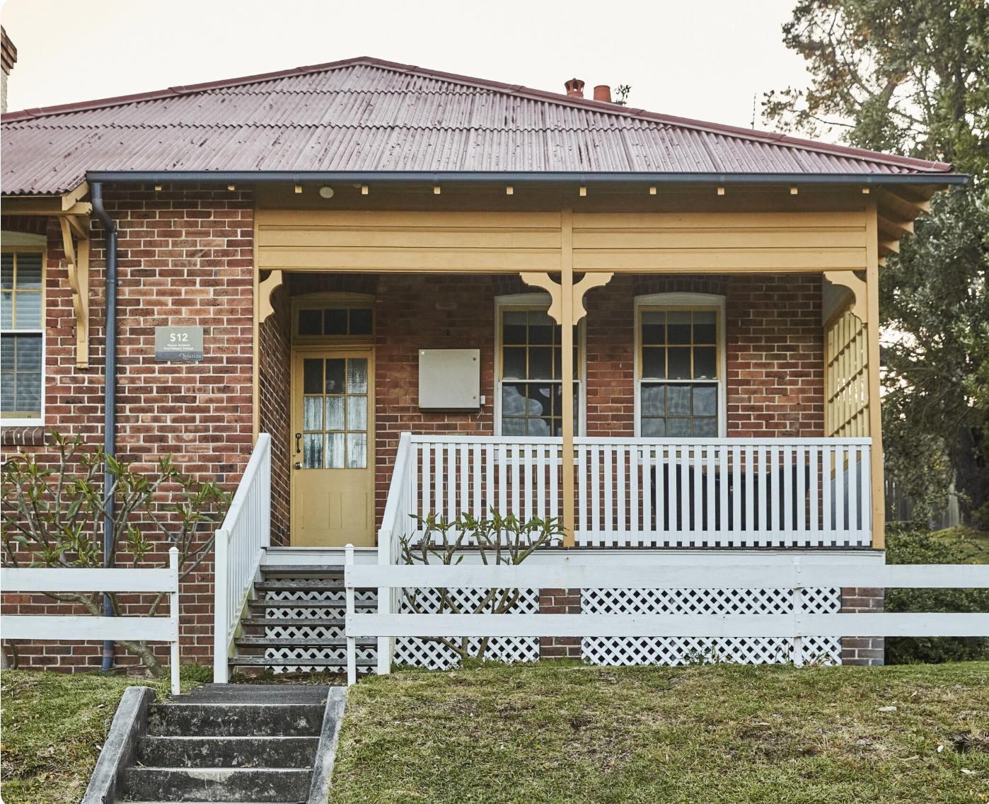 Direct Bank Deposit 2027 Sydney Retreat - Uke Shack (Cottage)