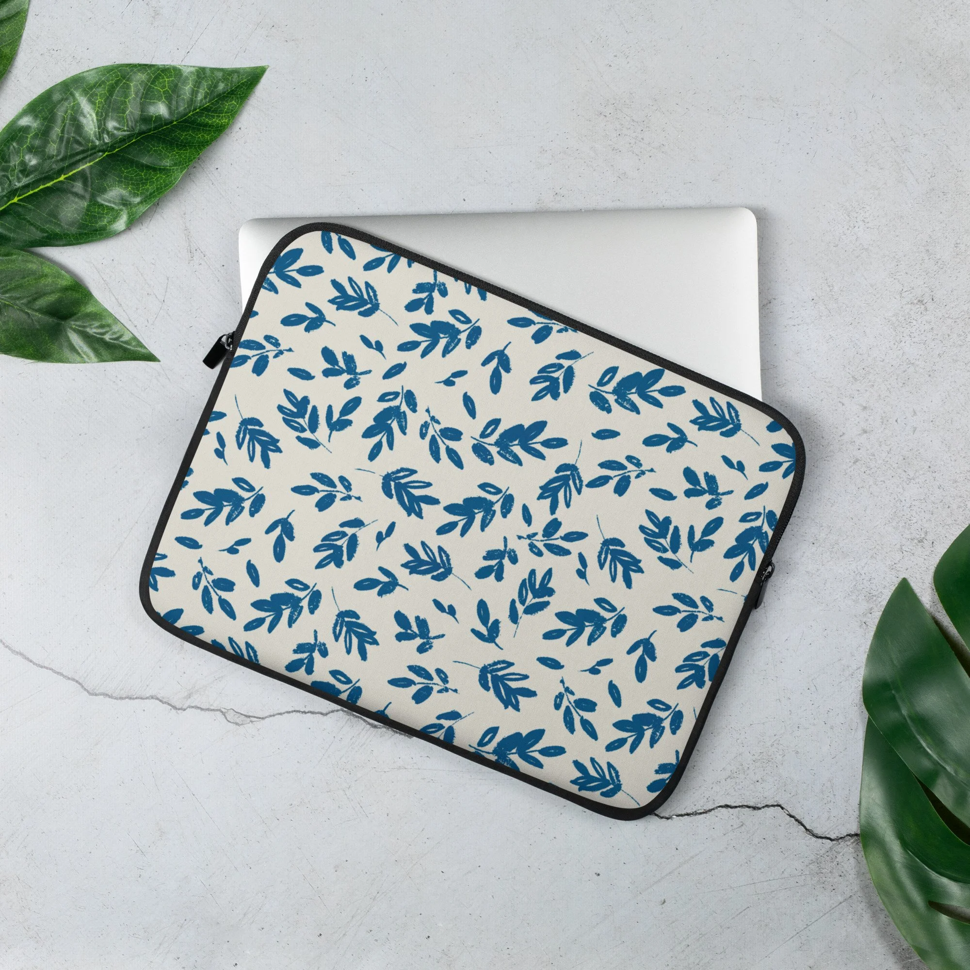 laptop-sleeve-13-front-6867ae505e36b.jpg