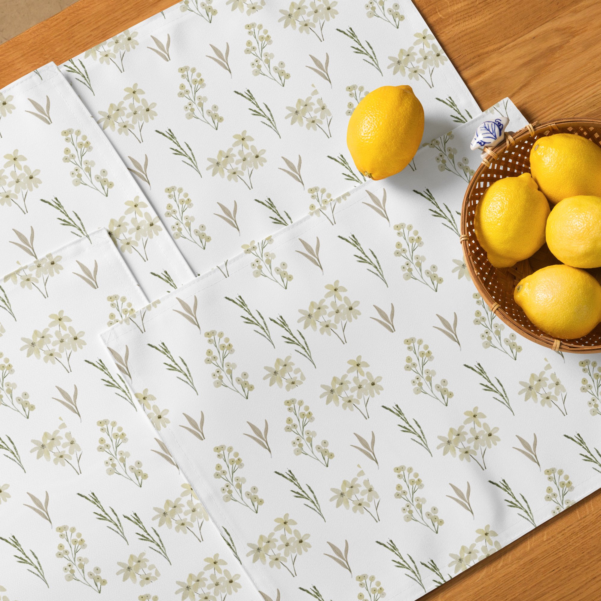 placemat-set-(4)-white-front-686bce1db4a5a.jpg