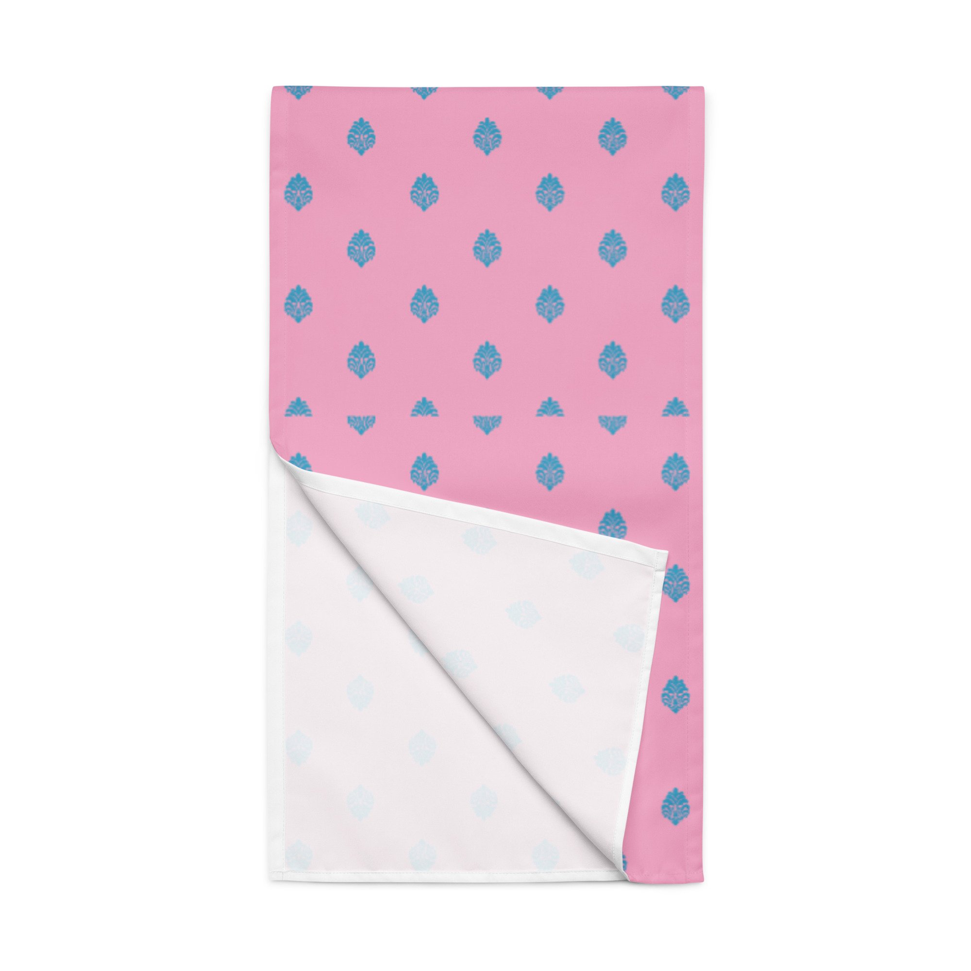 table-runner-white-front-687a3619252a7.jpg
