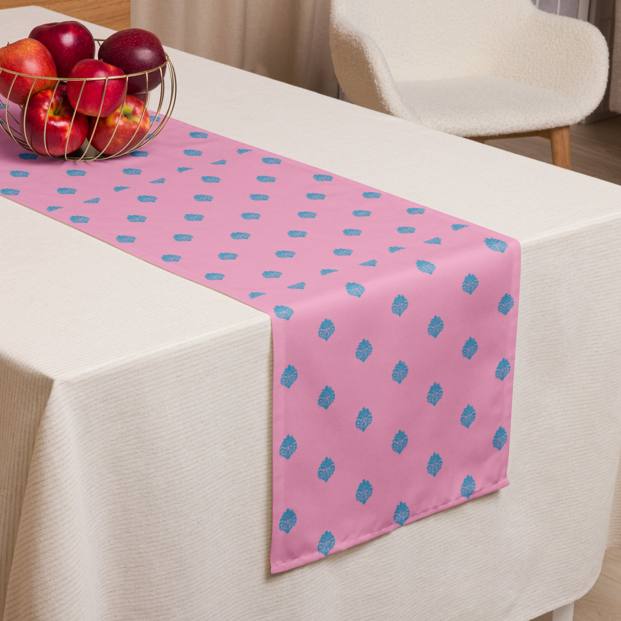 table-runner-white-front-687a36192534c.jpg