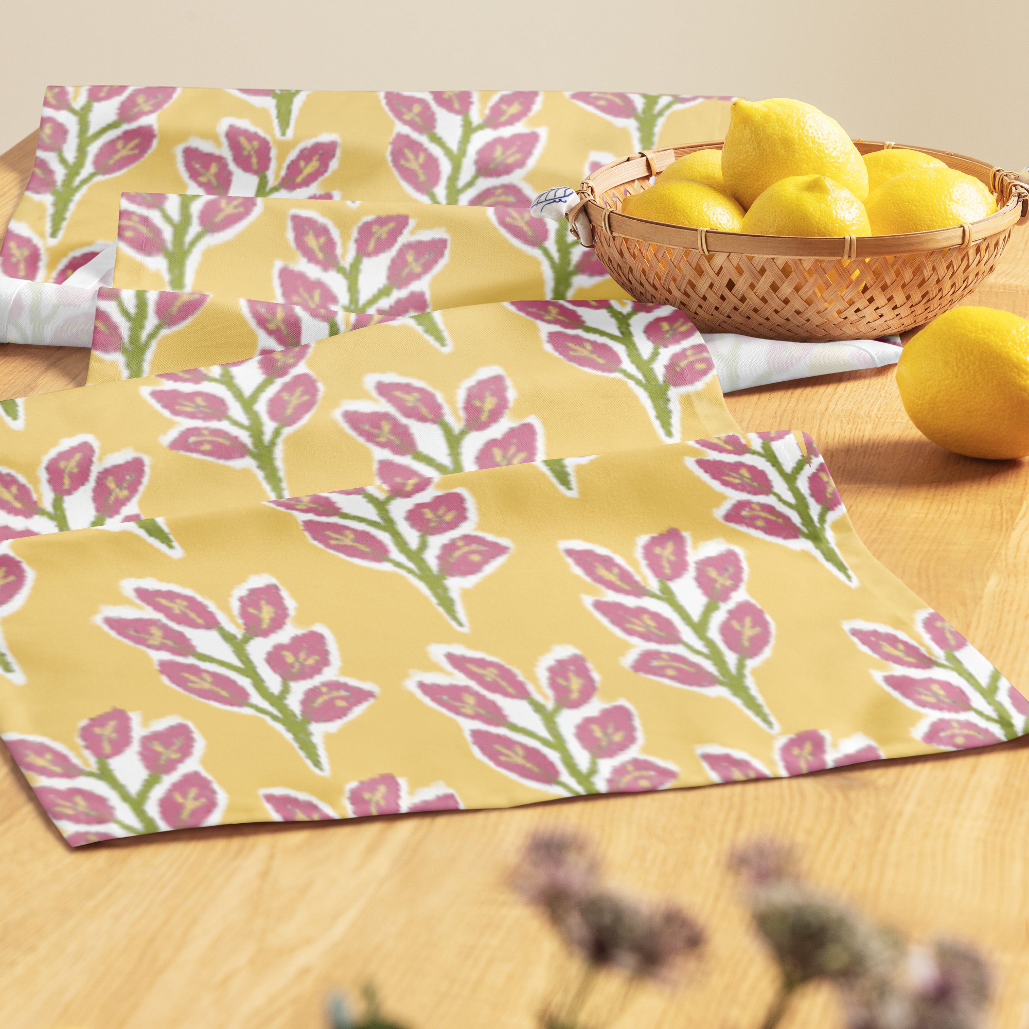table-runner-white-front-687a3929b8bb9.jpg