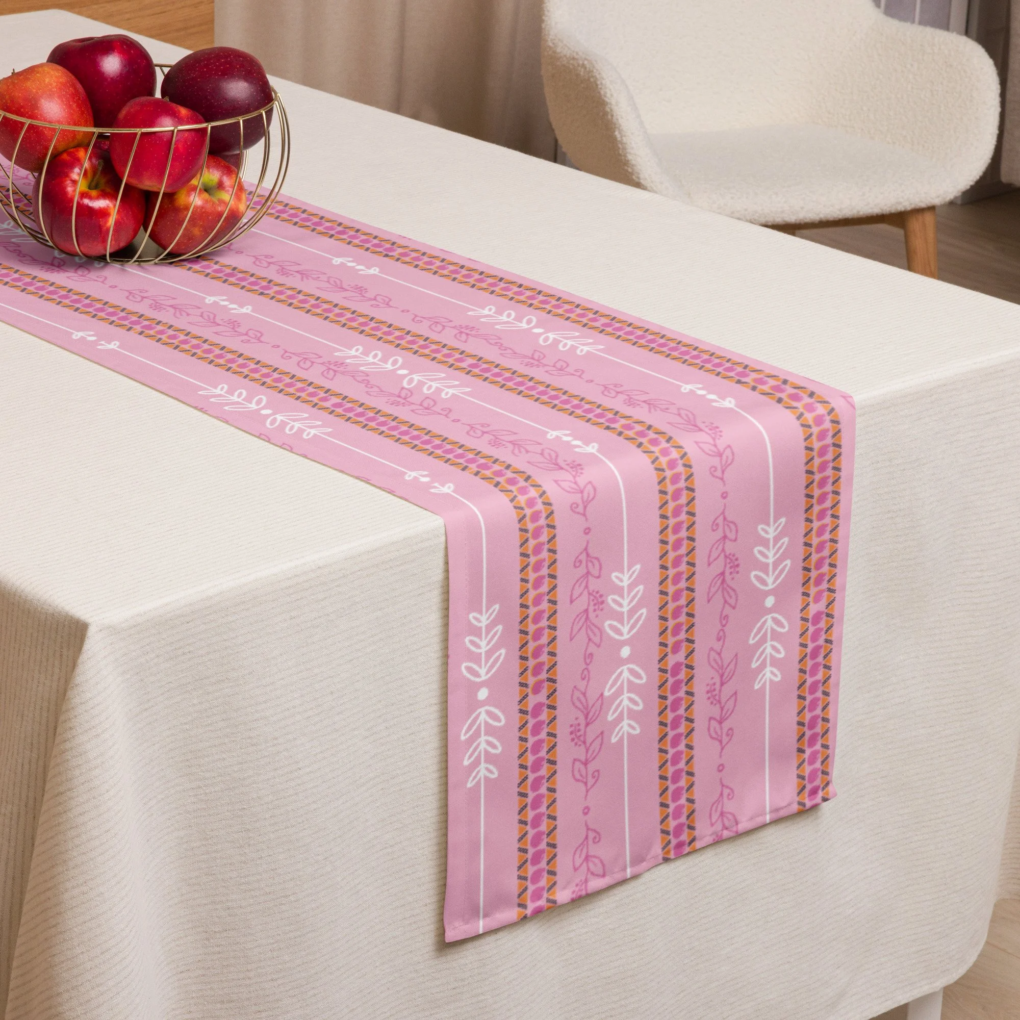 table-runner-white-front-687a39d760f6a.jpg