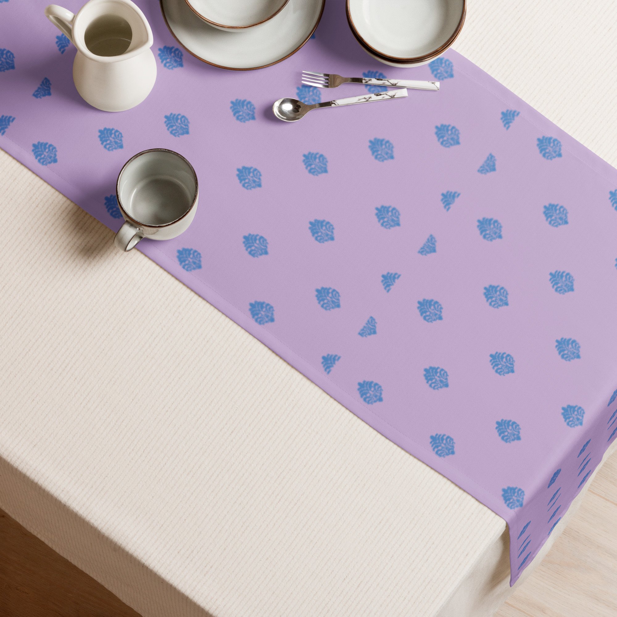 table-runner-white-front-687a3a591f99c.jpg