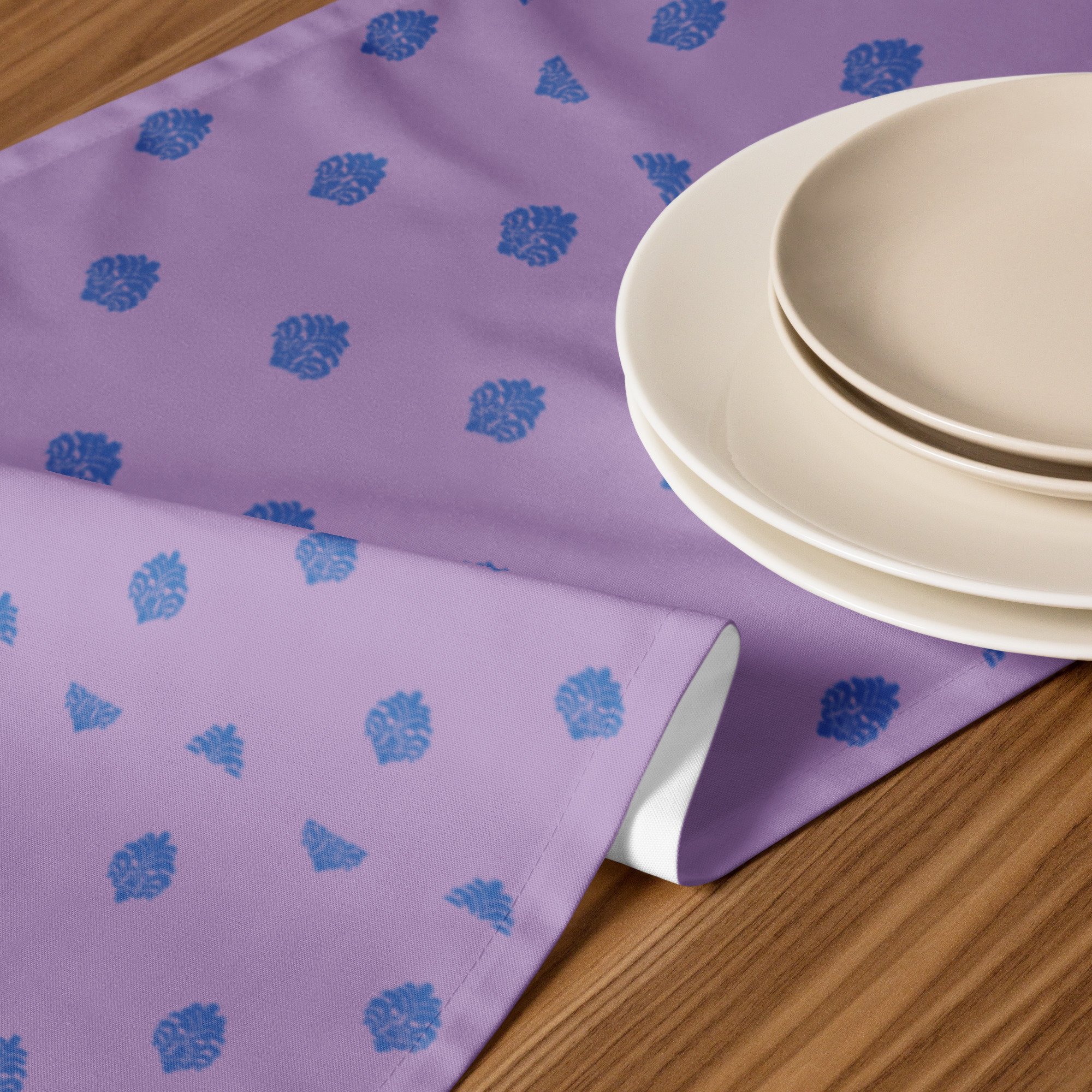 table-runner-white-front-687a3a591faad.jpg
