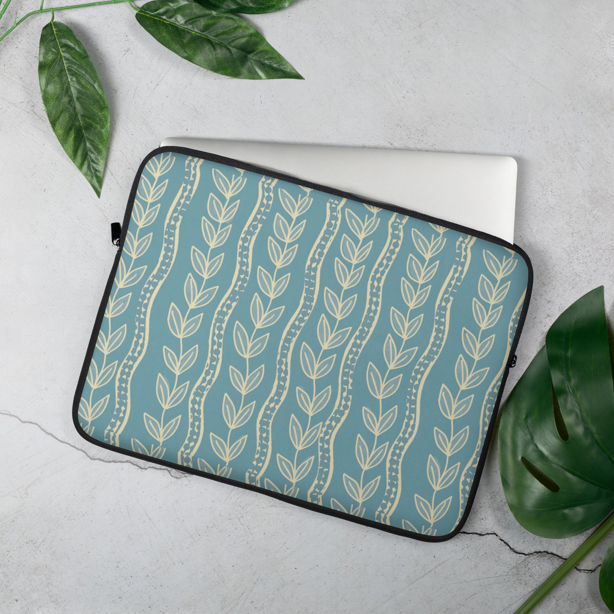laptop-sleeve-15-front-687f6d9e5de9c.jpg