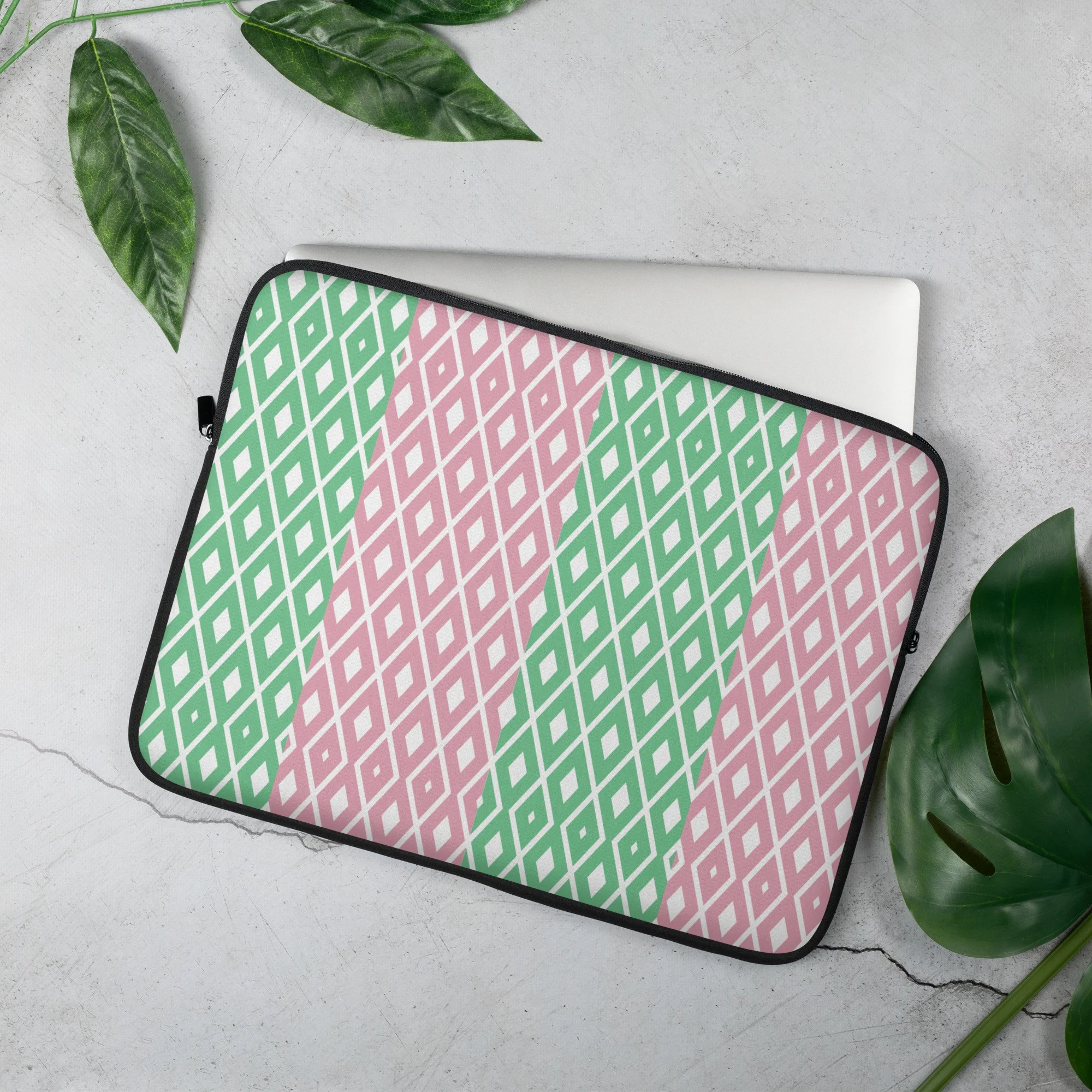 laptop-sleeve-15-front-687f6dffbd581.jpg