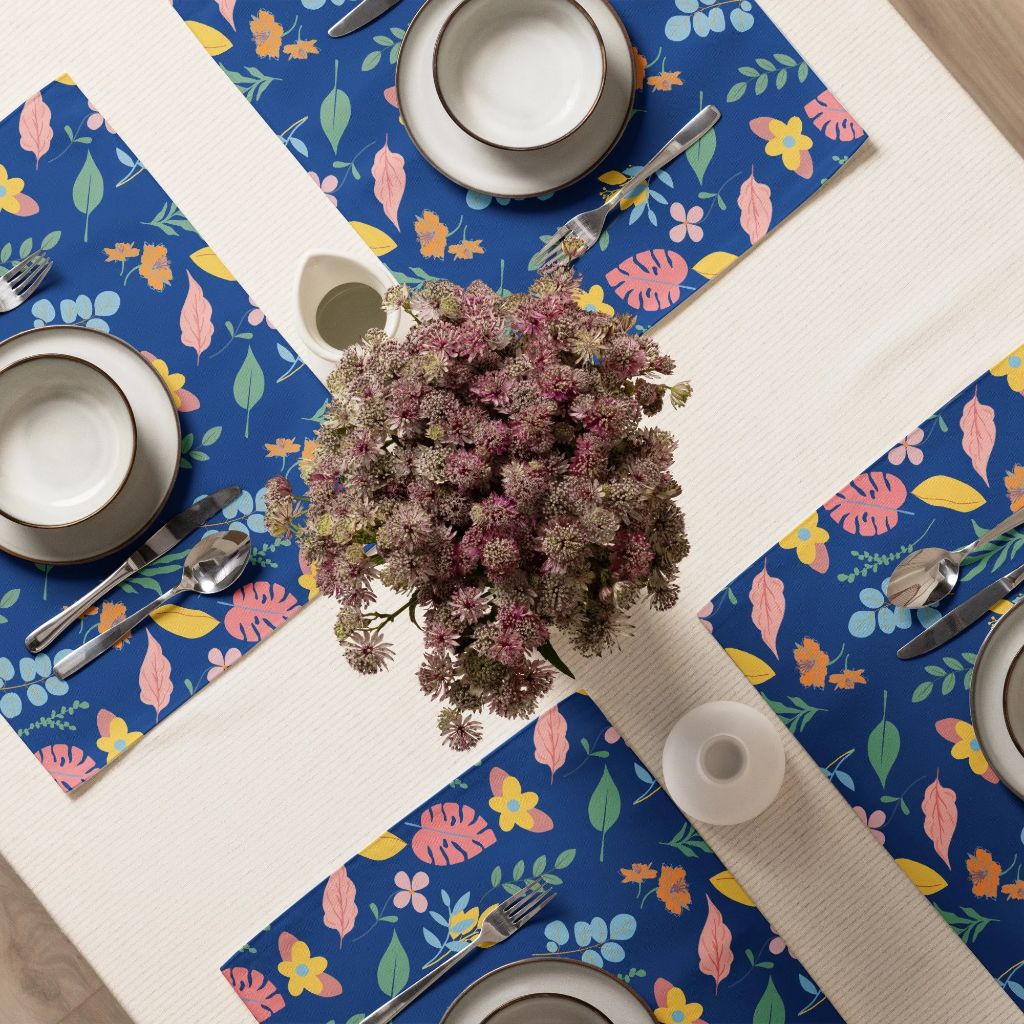 placemat-set-(4)-white-front-6888ae1501779.jpg
