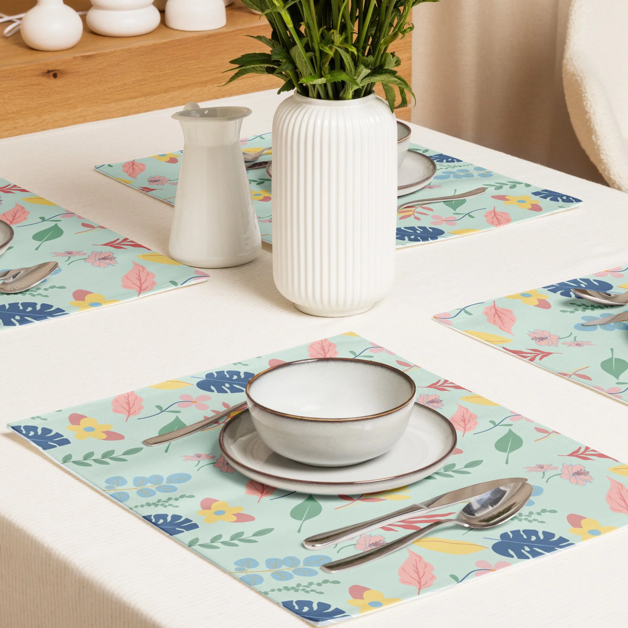 placemat-set-(4)-white-front-6888aefe3265e.jpg