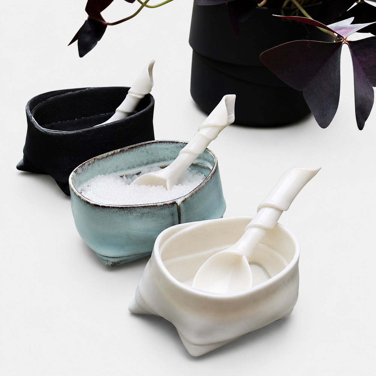 Salt shaker - Lava, Ceramics